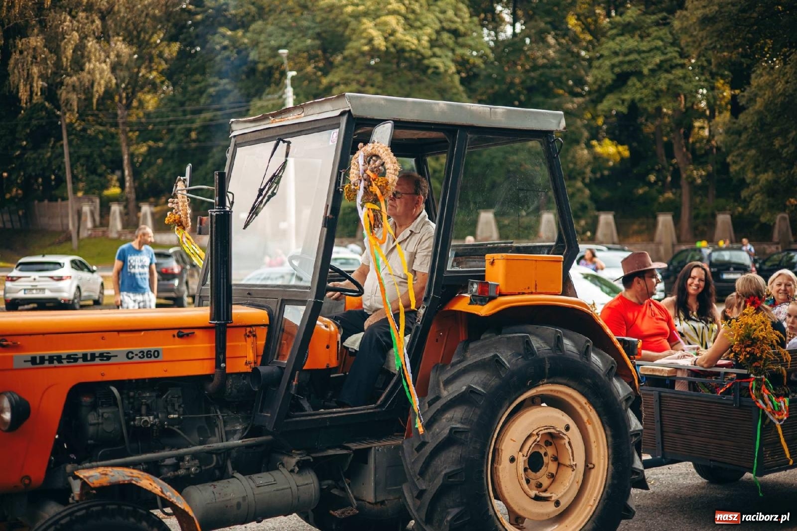 Zdjęcie w galerii na portalu naszraciborz.pl: Z Krowiarek do Amandowa. Dożynki 2023 [FOTO i WIDEO] wiadomości z regionu