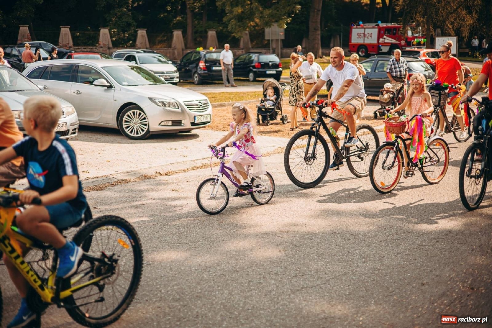 Zdjęcie w galerii na portalu naszraciborz.pl: Z Krowiarek do Amandowa. Dożynki 2023 [FOTO i WIDEO] wiadomości z regionu