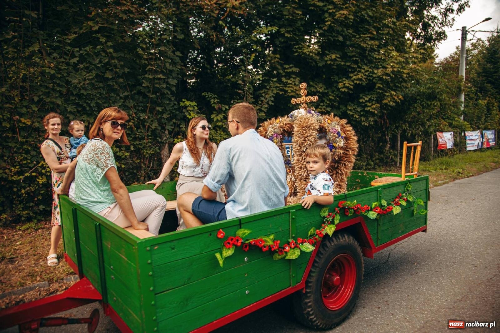 Zdjęcie w galerii na portalu naszraciborz.pl: Z Krowiarek do Amandowa. Dożynki 2023 [FOTO i WIDEO] wiadomości z regionu