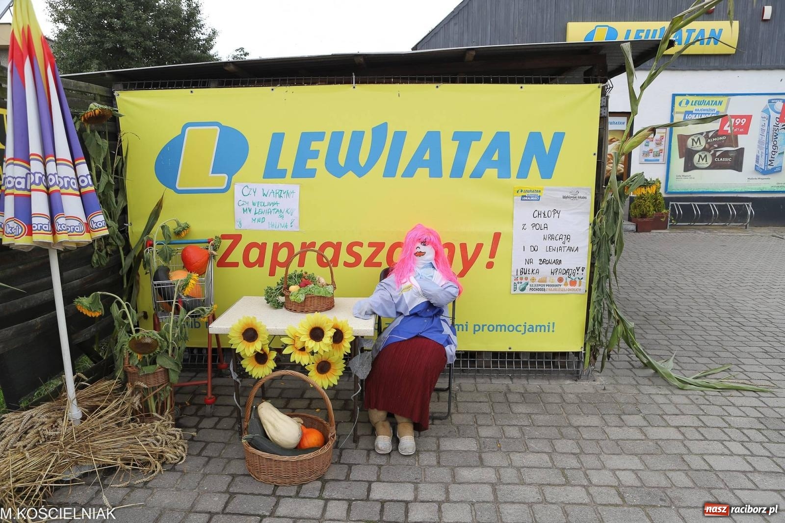 Zdjęcie w galerii na portalu naszraciborz.pl: Dożynki w Krzyżanowicach. Po co nam dalekie kraje jak nasz basen to Hawaje wiadomości z regionu