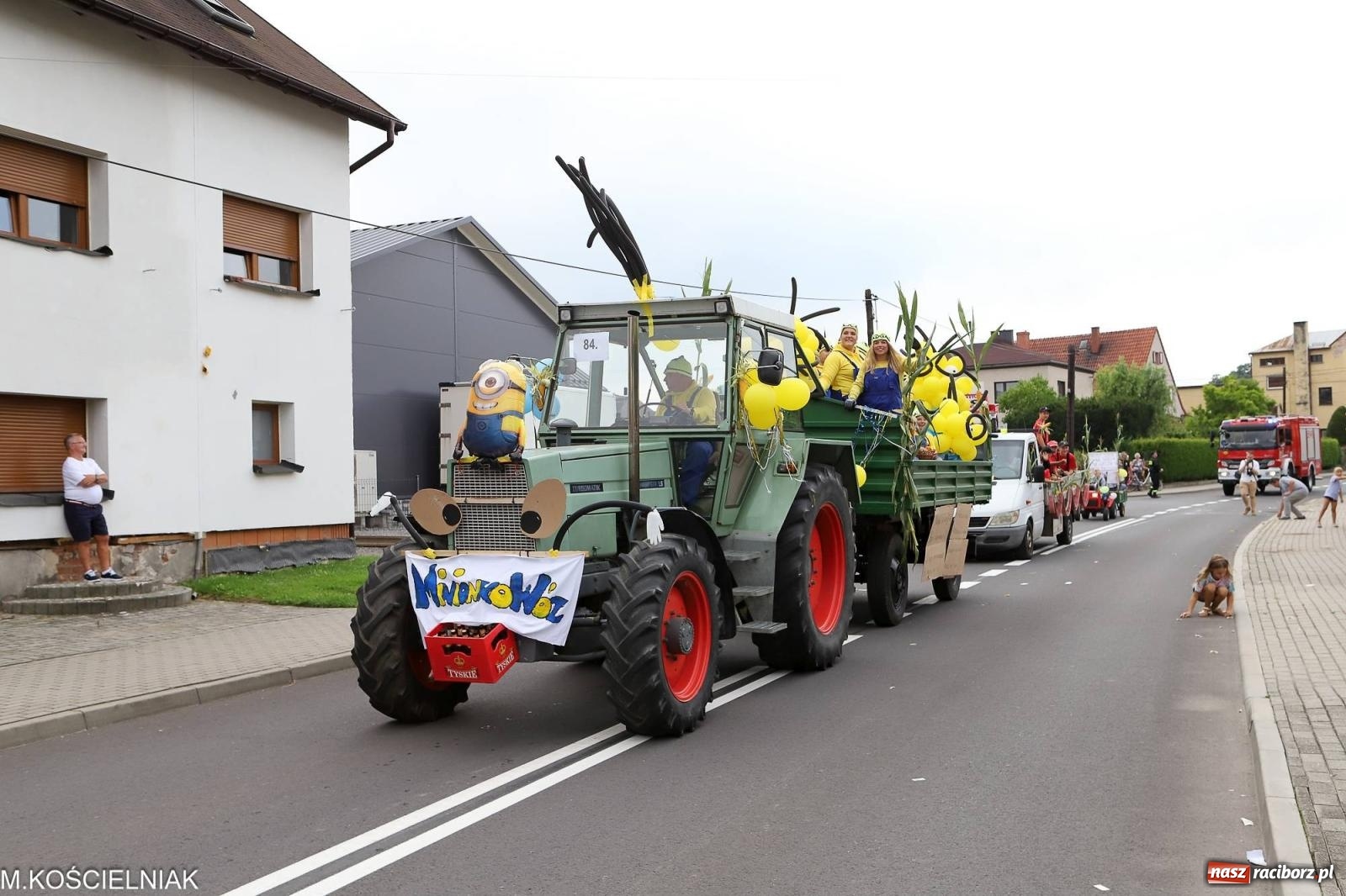 Zdjęcie w galerii na portalu naszraciborz.pl: Dożynki w Krzyżanowicach. Po co nam dalekie kraje jak nasz basen to Hawaje wiadomości z regionu