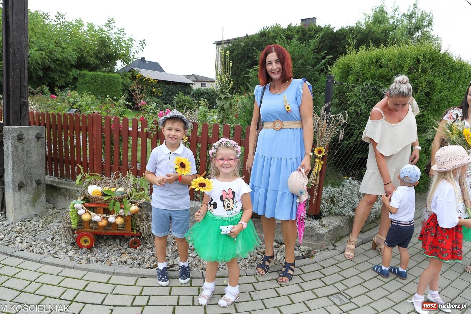 Zdjęcie w galerii na portalu naszraciborz.pl: Dożynki w Krzyżanowicach. Po co nam dalekie kraje jak nasz basen to Hawaje wiadomości z regionu