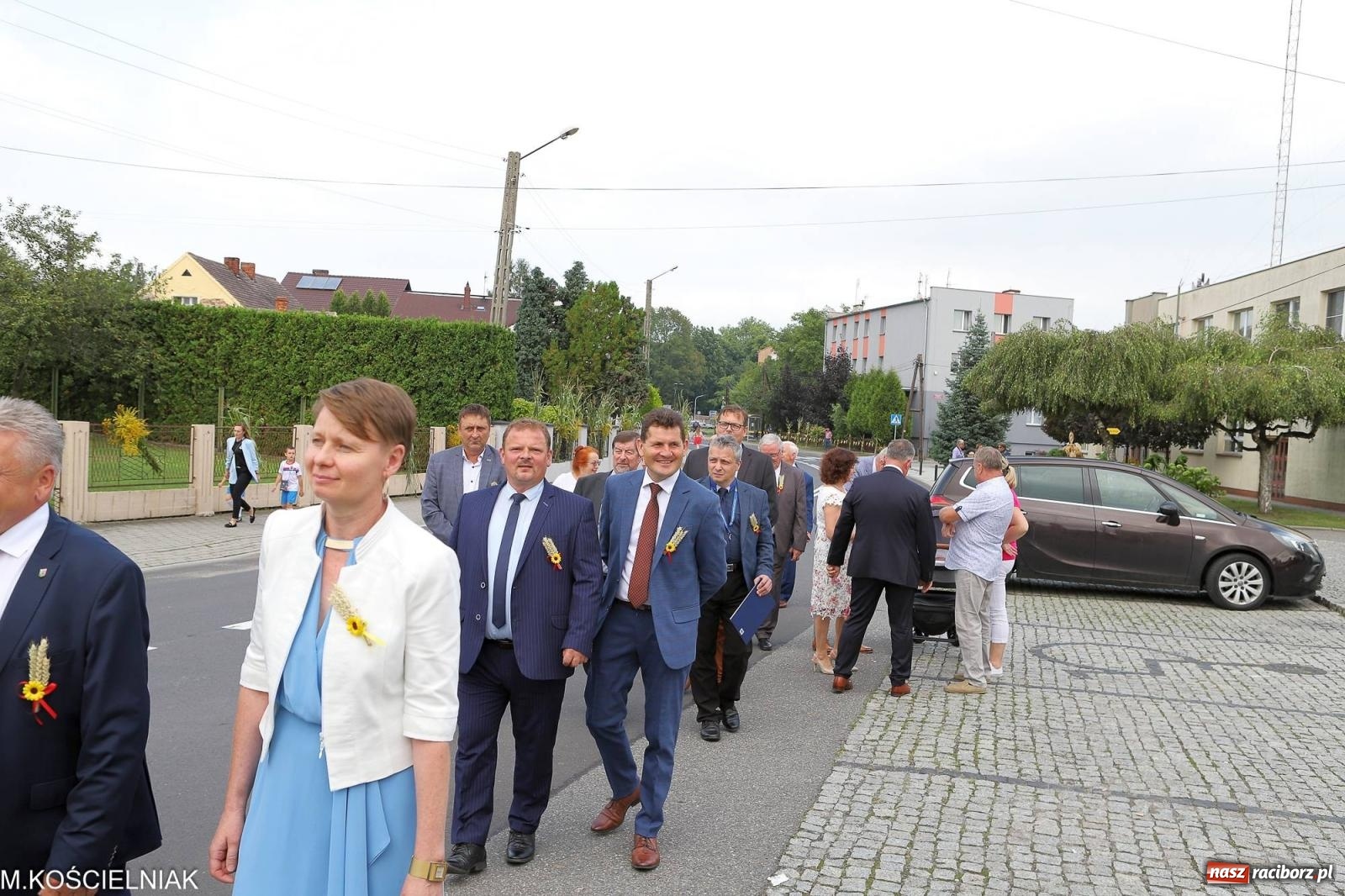 Zdjęcie w galerii na portalu naszraciborz.pl: Dożynki w Krzyżanowicach. Po co nam dalekie kraje jak nasz basen to Hawaje wiadomości z regionu