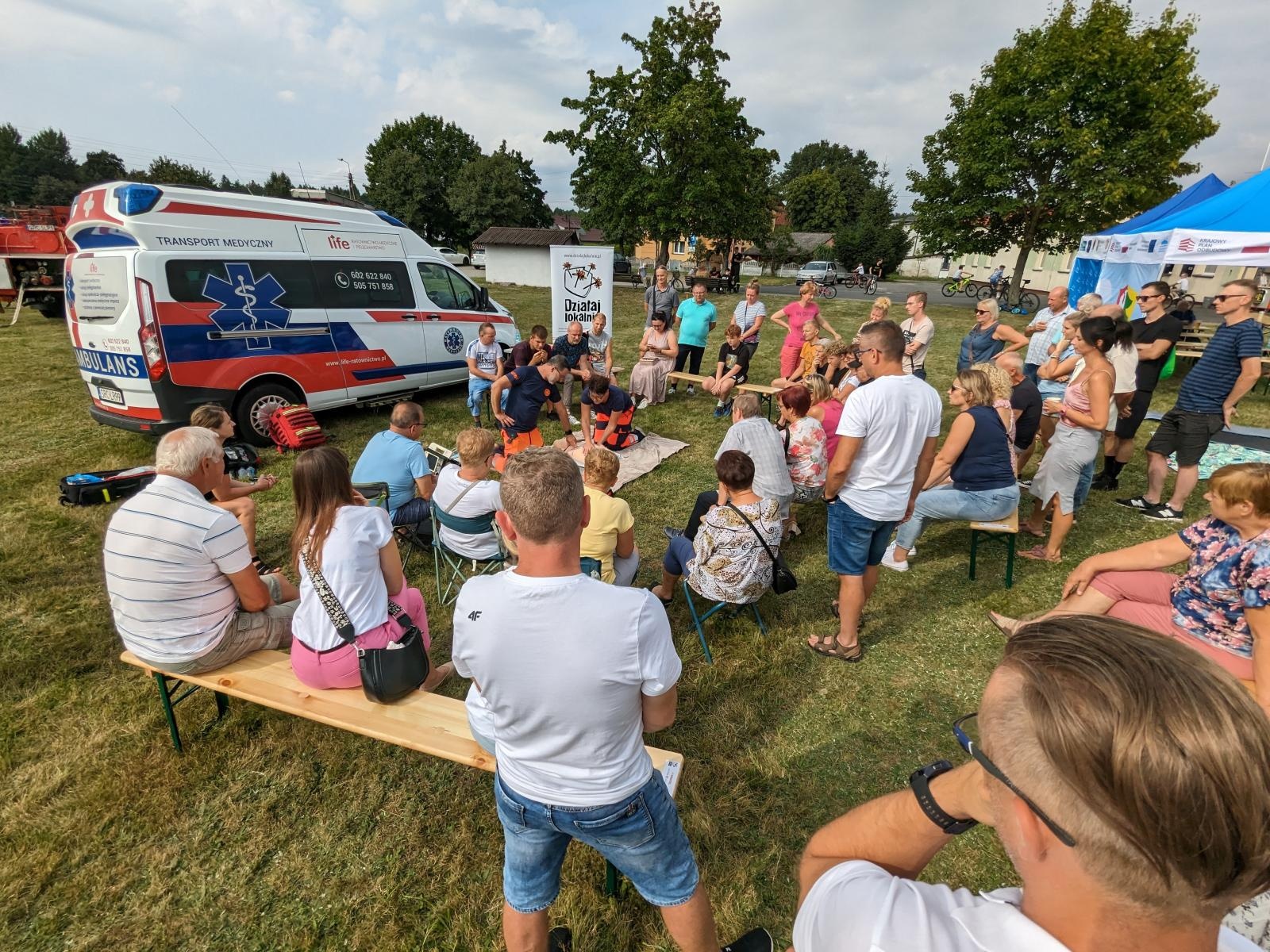Zdjęcie w galerii na portalu naszraciborz.pl: Działaj lokalnie. W Szymocicach o bezpieczeństwie wiadomości z regionu