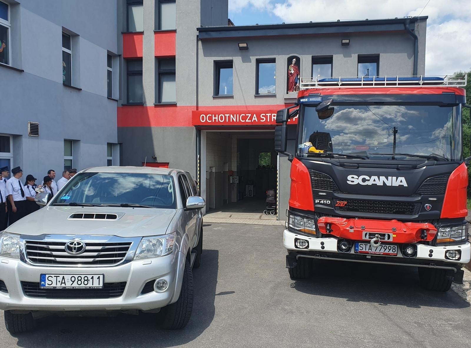 Zdjęcie w galerii na portalu naszraciborz.pl: Leśnicy wspierają strażaków wiadomości z regionu