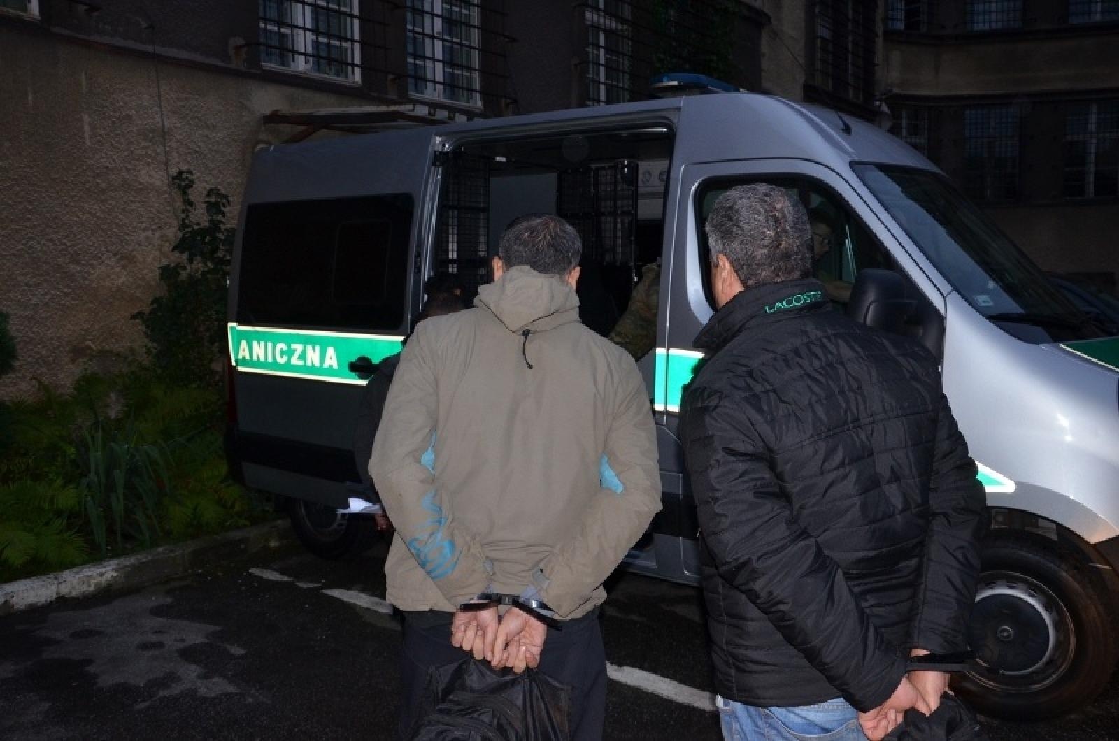 Zdjęcie w galerii na portalu naszraciborz.pl: Kolejny przemytnik w rękach śląskich pograniczników z Raciborza wiadomości z regionu