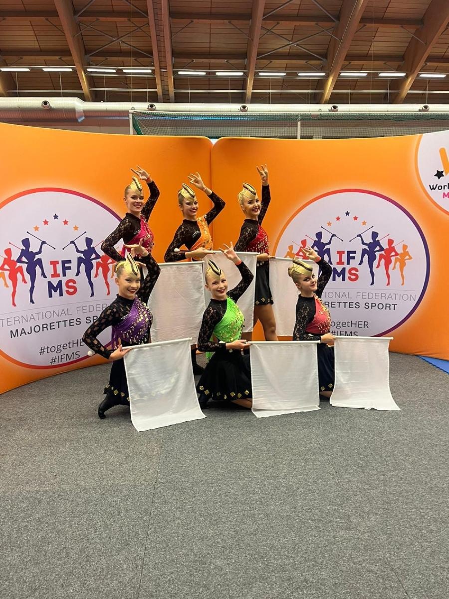 Zdjęcie w galerii na portalu naszraciborz.pl: Pomyślny start naszych mażoretek w Mistrzostwach i Pucharze Świata wiadomości z regionu