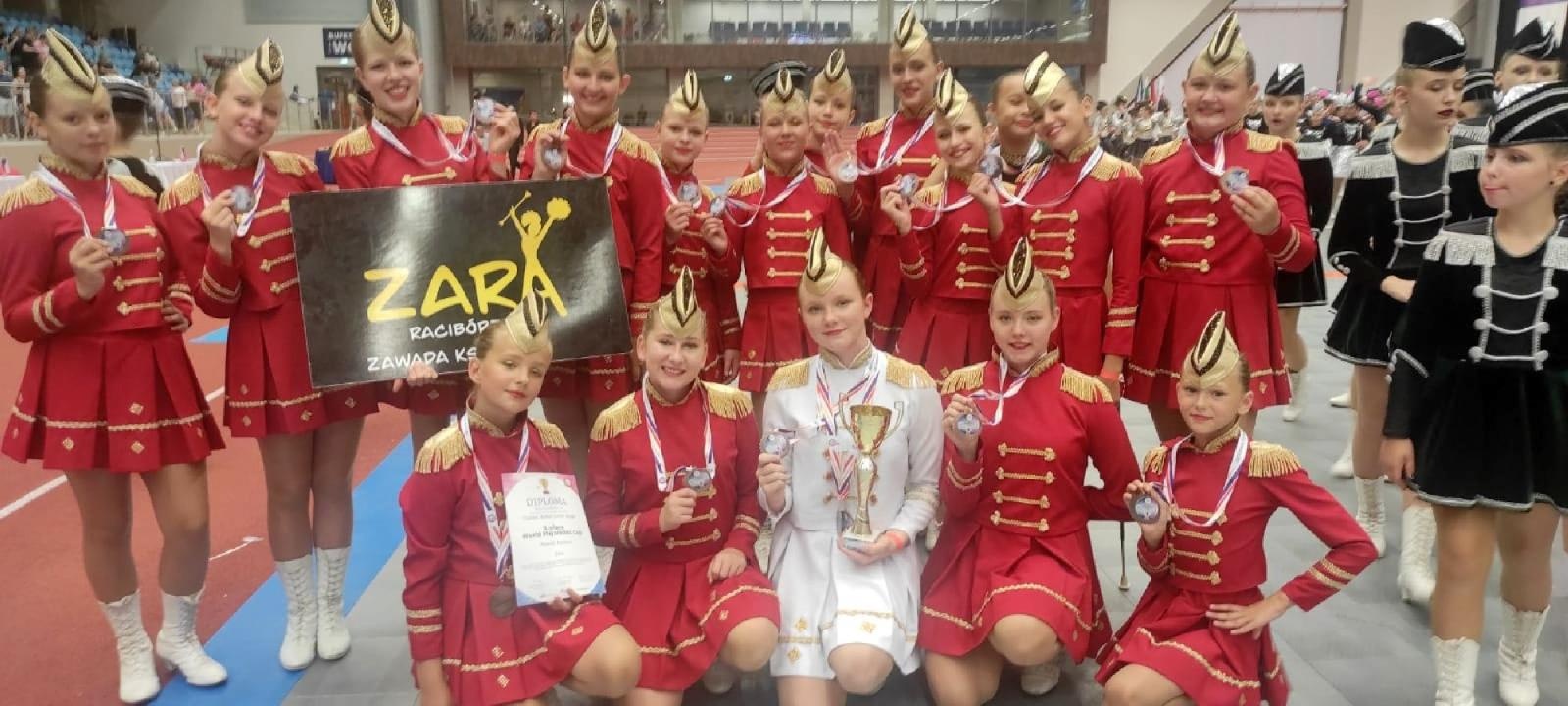 Zdjęcie w galerii na portalu naszraciborz.pl: Pomyślny start naszych mażoretek w Mistrzostwach i Pucharze Świata wiadomości z regionu