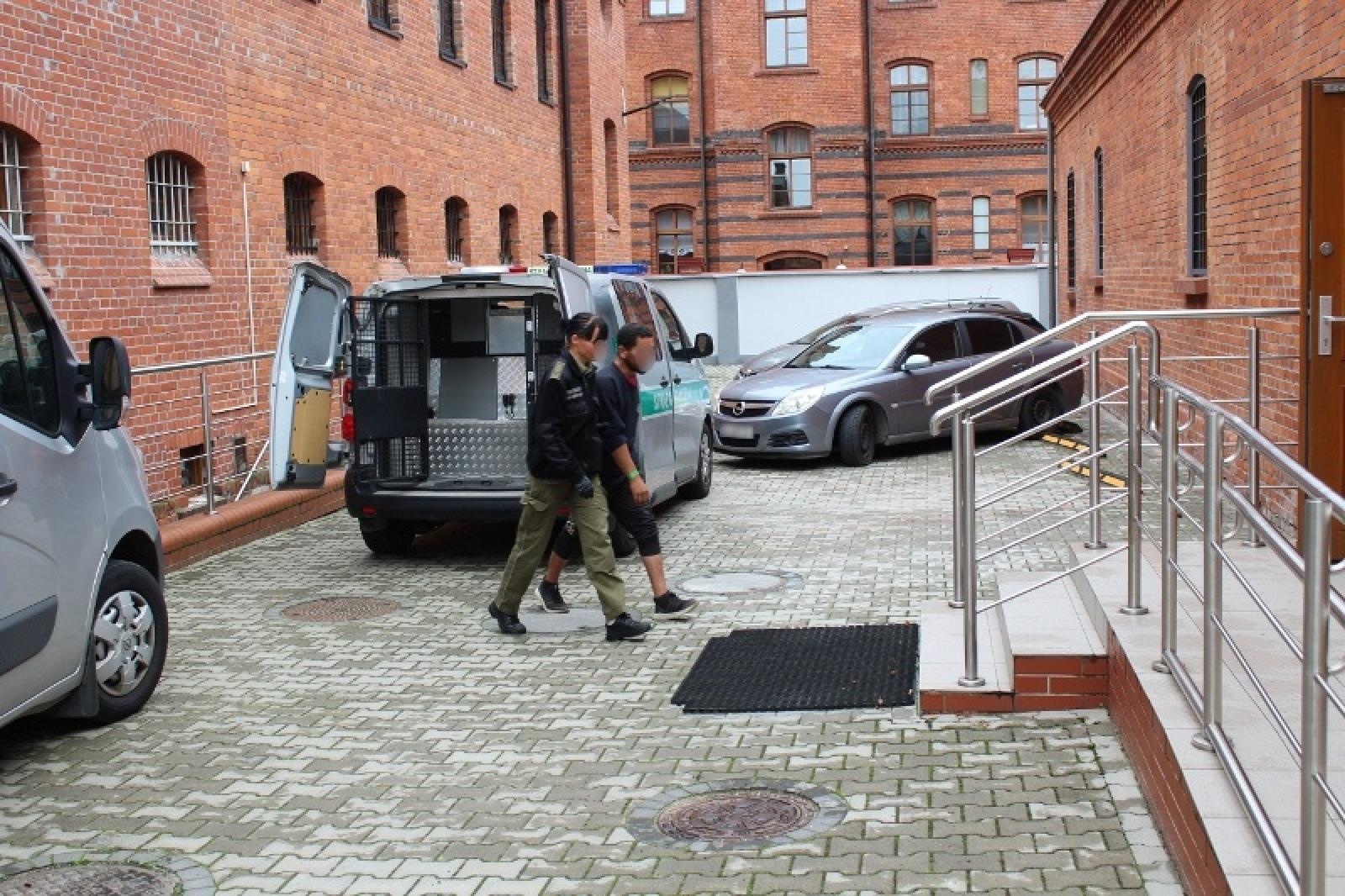 Zdjęcie w galerii na portalu naszraciborz.pl: Presja migracyjna na szlaku bałkańskim rośnie wiadomości z regionu