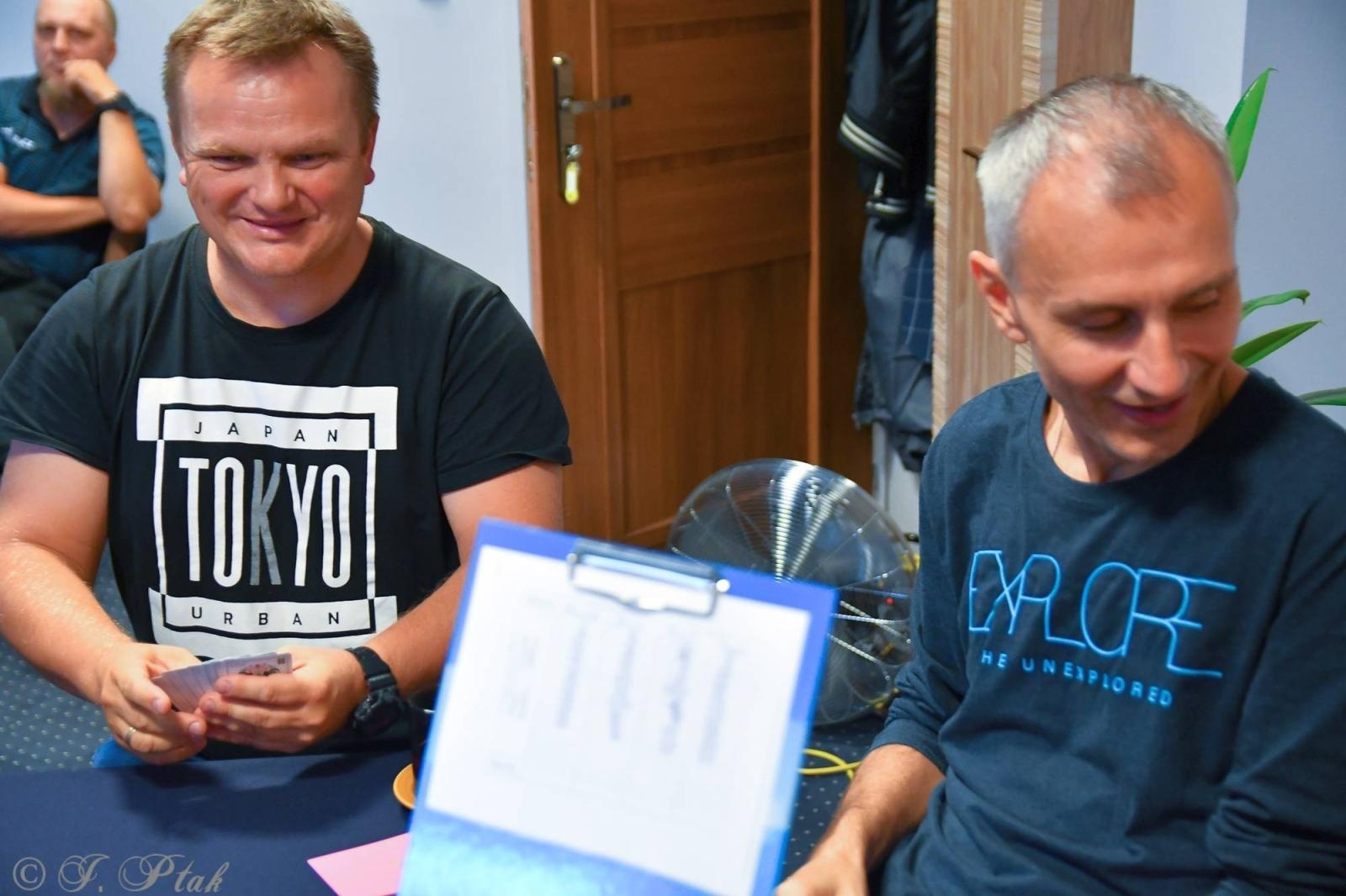 Zdjęcie w galerii na portalu naszraciborz.pl: W PCS-ie wyłonili mistrza gry w tysiąca wiadomości z regionu