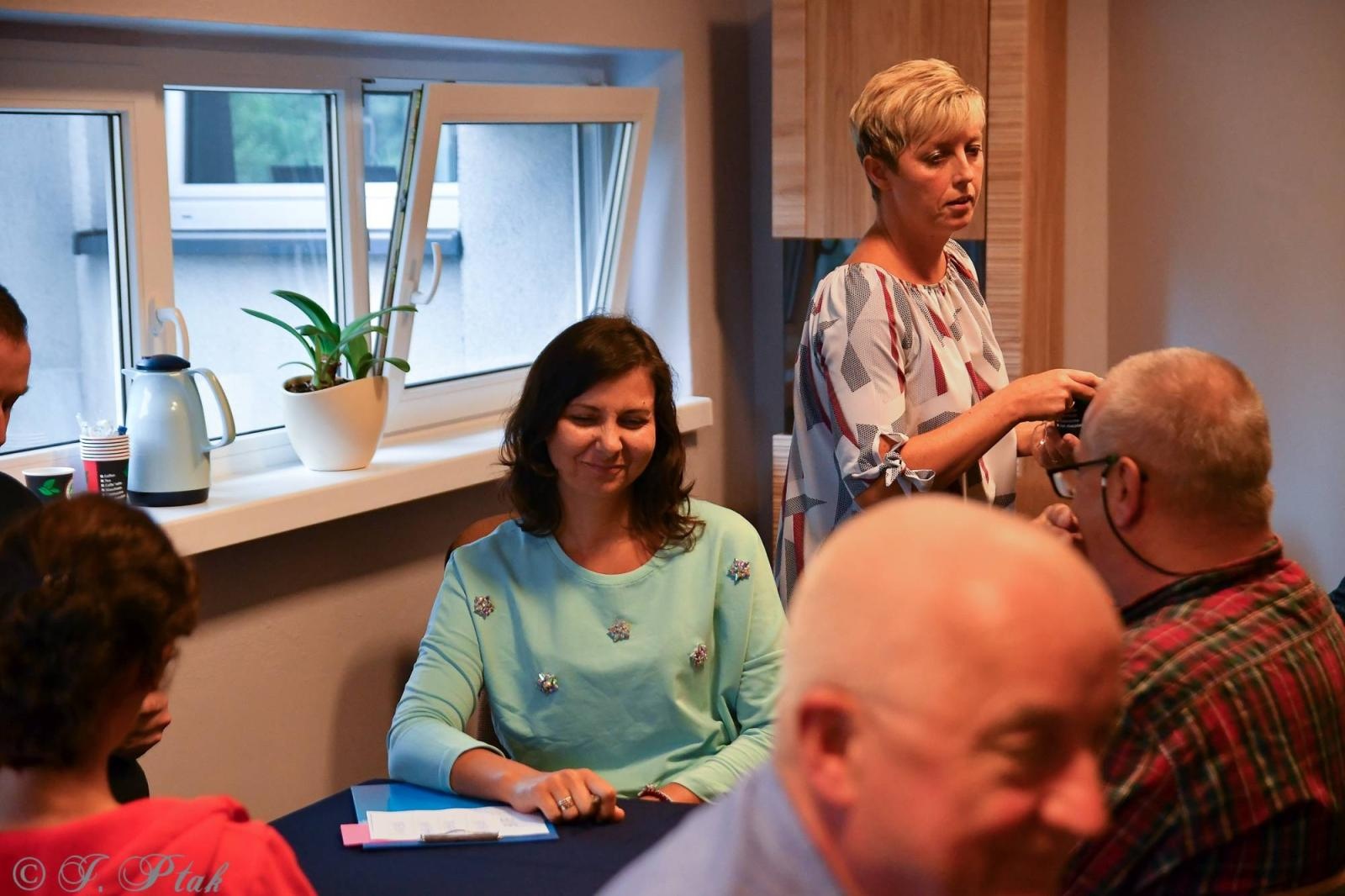 Zdjęcie w galerii na portalu naszraciborz.pl: W PCS-ie wyłonili mistrza gry w tysiąca wiadomości z regionu