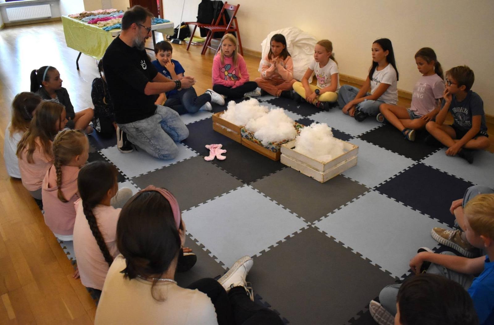 Zdjęcie w galerii na portalu naszraciborz.pl: WAKACJE w POWIECIE 2023. Dodatkowe zajęcia na Zamku Piastowskim za nami wiadomości z regionu