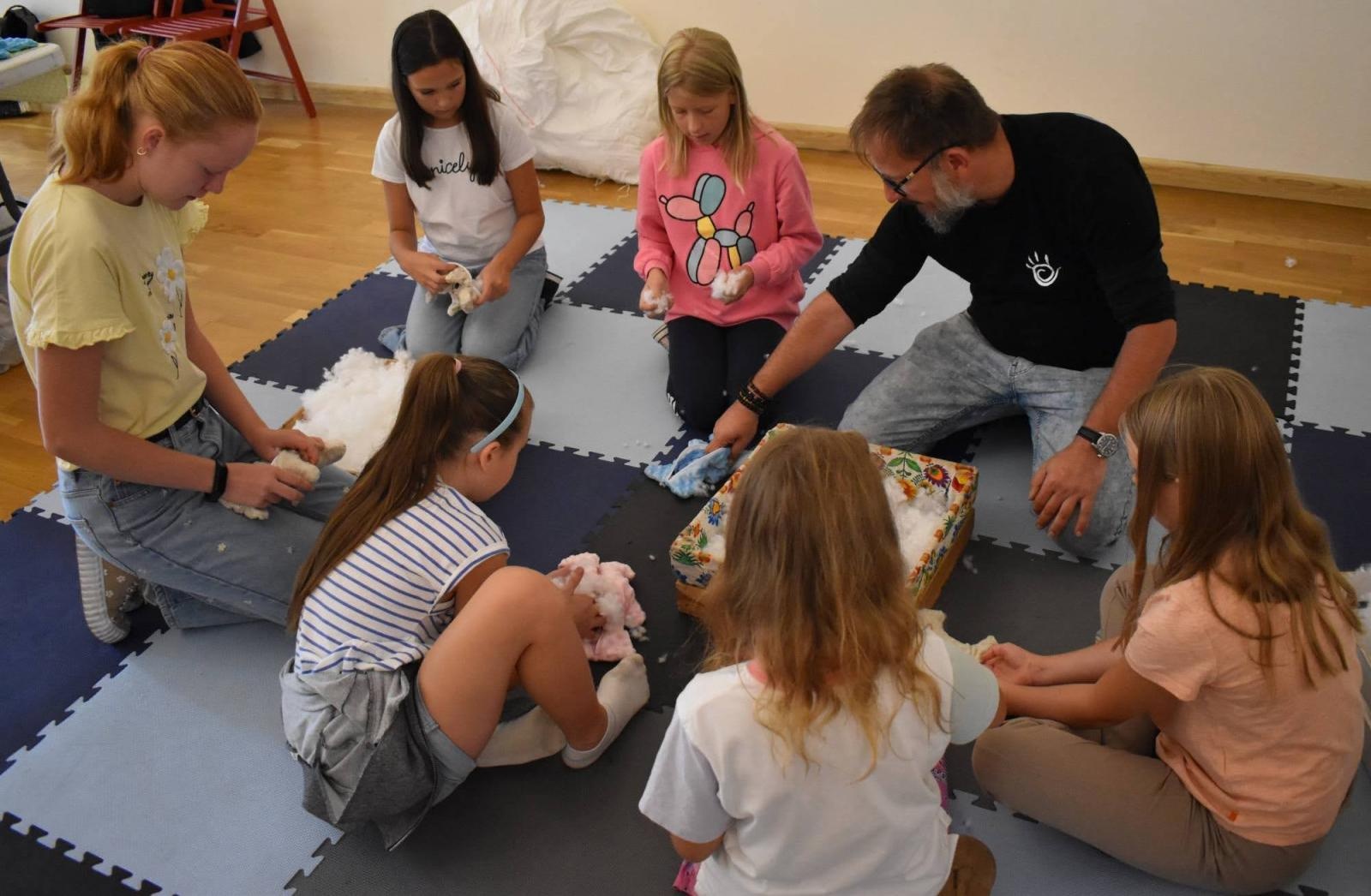 Zdjęcie w galerii na portalu naszraciborz.pl: WAKACJE w POWIECIE 2023. Dodatkowe zajęcia na Zamku Piastowskim za nami wiadomości z regionu