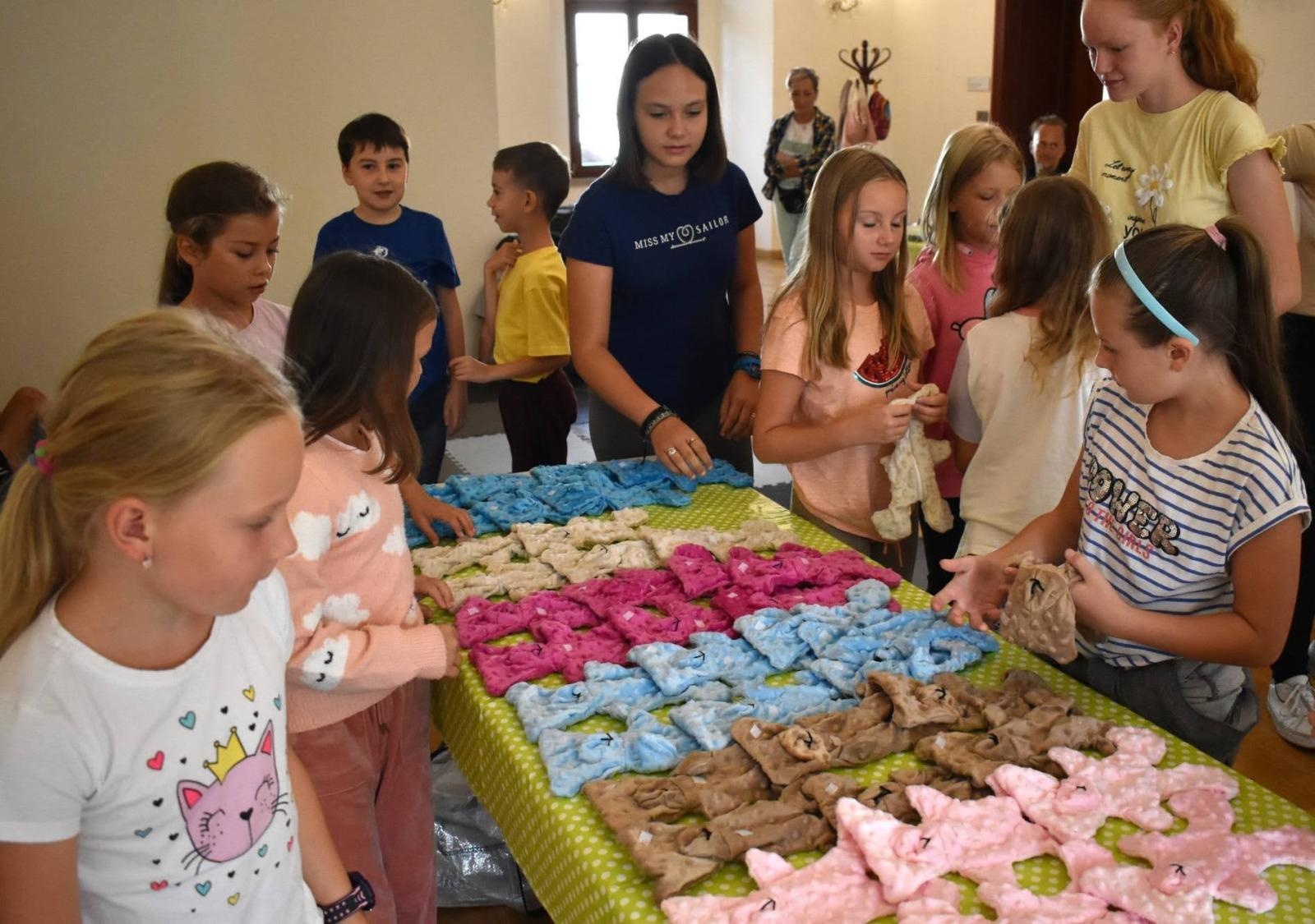 Zdjęcie w galerii na portalu naszraciborz.pl: WAKACJE w POWIECIE 2023. Dodatkowe zajęcia na Zamku Piastowskim za nami wiadomości z regionu
