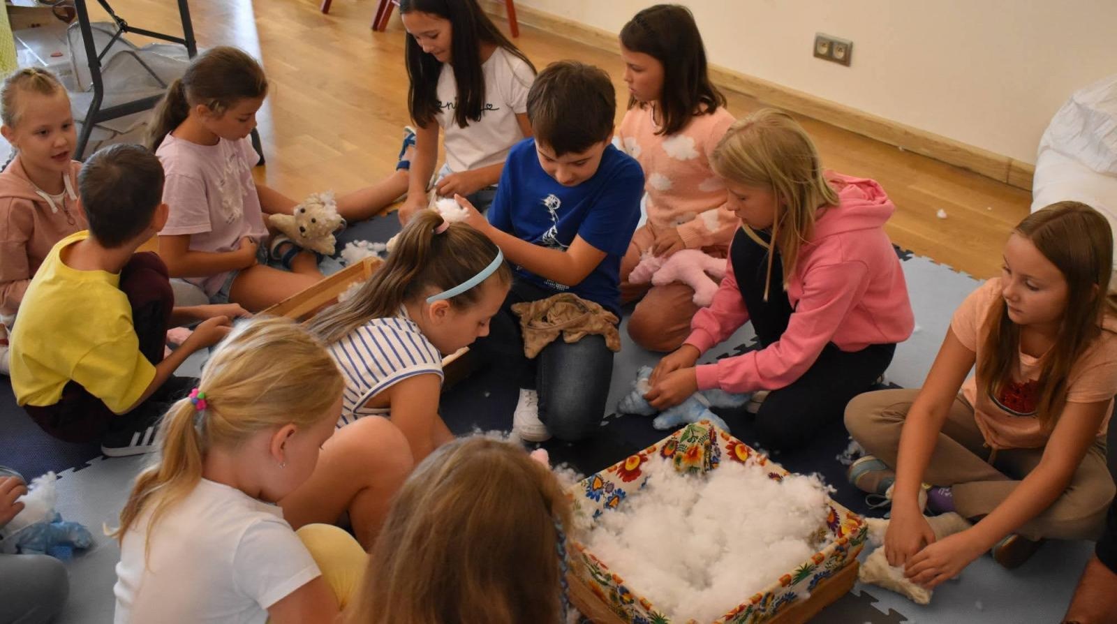 Zdjęcie w galerii na portalu naszraciborz.pl: WAKACJE w POWIECIE 2023. Dodatkowe zajęcia na Zamku Piastowskim za nami wiadomości z regionu