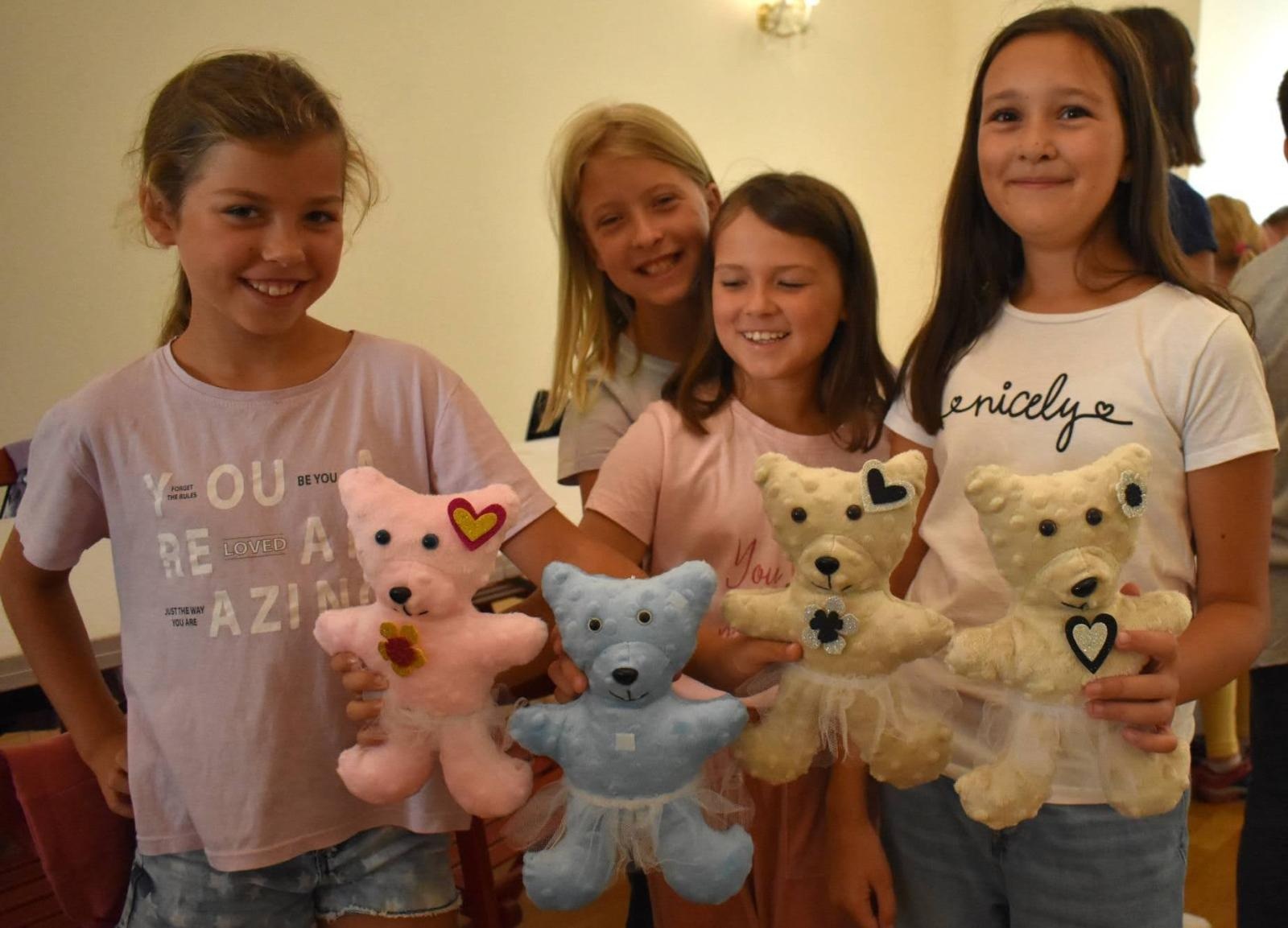 Zdjęcie w galerii na portalu naszraciborz.pl: WAKACJE w POWIECIE 2023. Dodatkowe zajęcia na Zamku Piastowskim za nami wiadomości z regionu