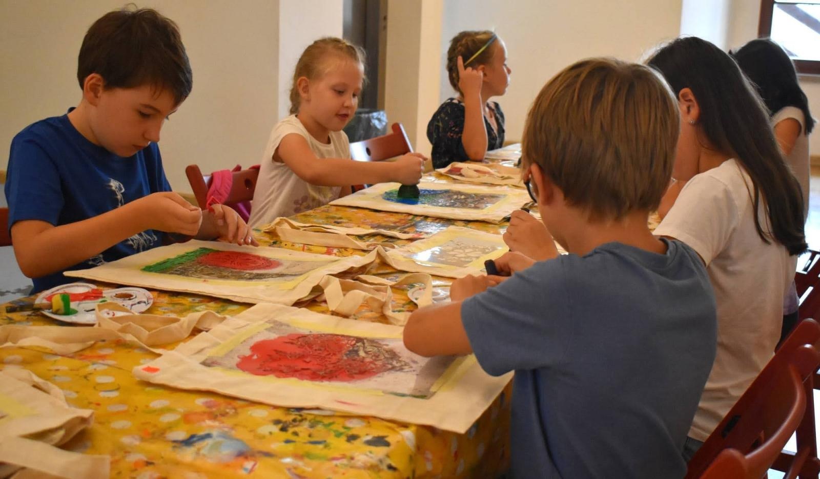 Zdjęcie w galerii na portalu naszraciborz.pl: WAKACJE w POWIECIE 2023. Dodatkowe zajęcia na Zamku Piastowskim za nami wiadomości z regionu