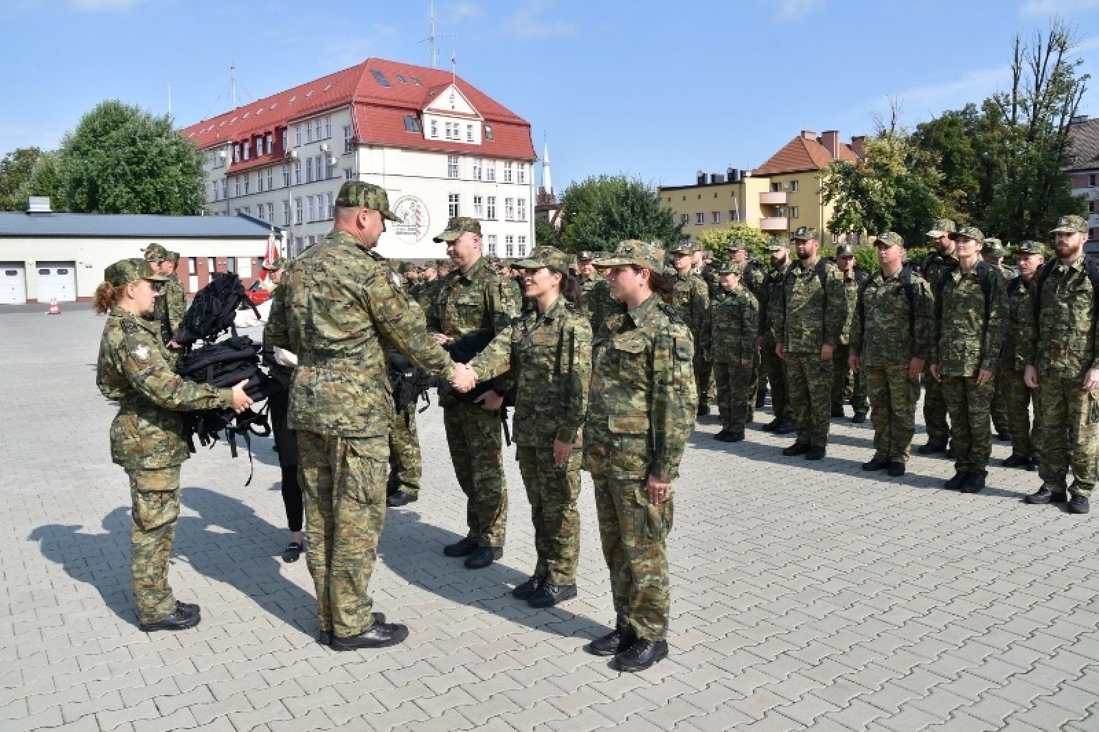 Zdjęcie w galerii na portalu naszraciborz.pl: Śląski Oddział Straży Granicznej w Raciborzu świętuje rocznicę powstania wiadomości z regionu