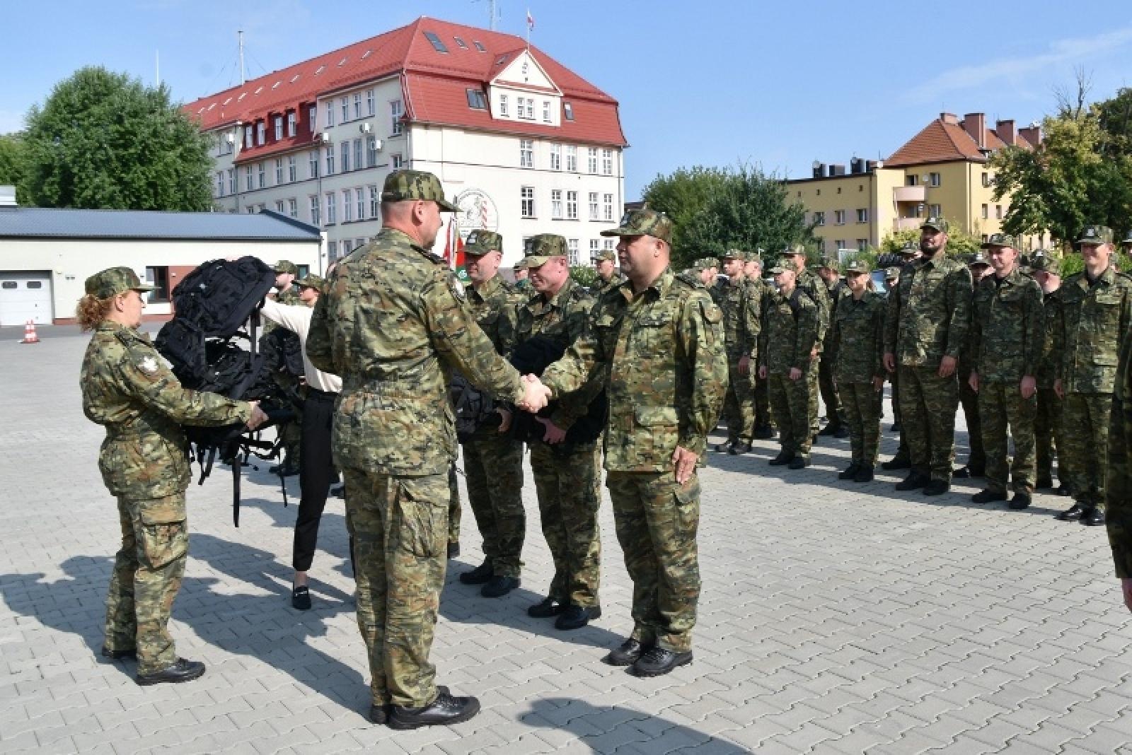 Zdjęcie w galerii na portalu naszraciborz.pl: Śląski Oddział Straży Granicznej w Raciborzu świętuje rocznicę powstania wiadomości z regionu