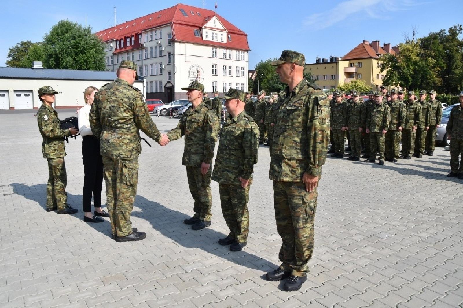 Zdjęcie w galerii na portalu naszraciborz.pl: Śląski Oddział Straży Granicznej w Raciborzu świętuje rocznicę powstania wiadomości z regionu