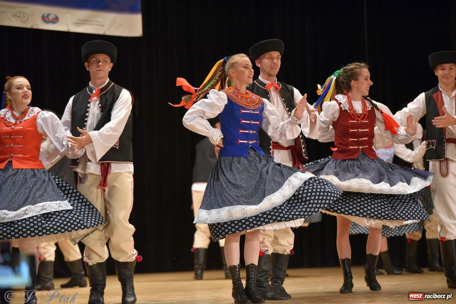 Zdjęcie w galerii na portalu naszraciborz.pl: Śląskie bez granic. Folklor z całego świata zagościł w Raciborzu [FOTO i WIDEO] wiadomości z regionu