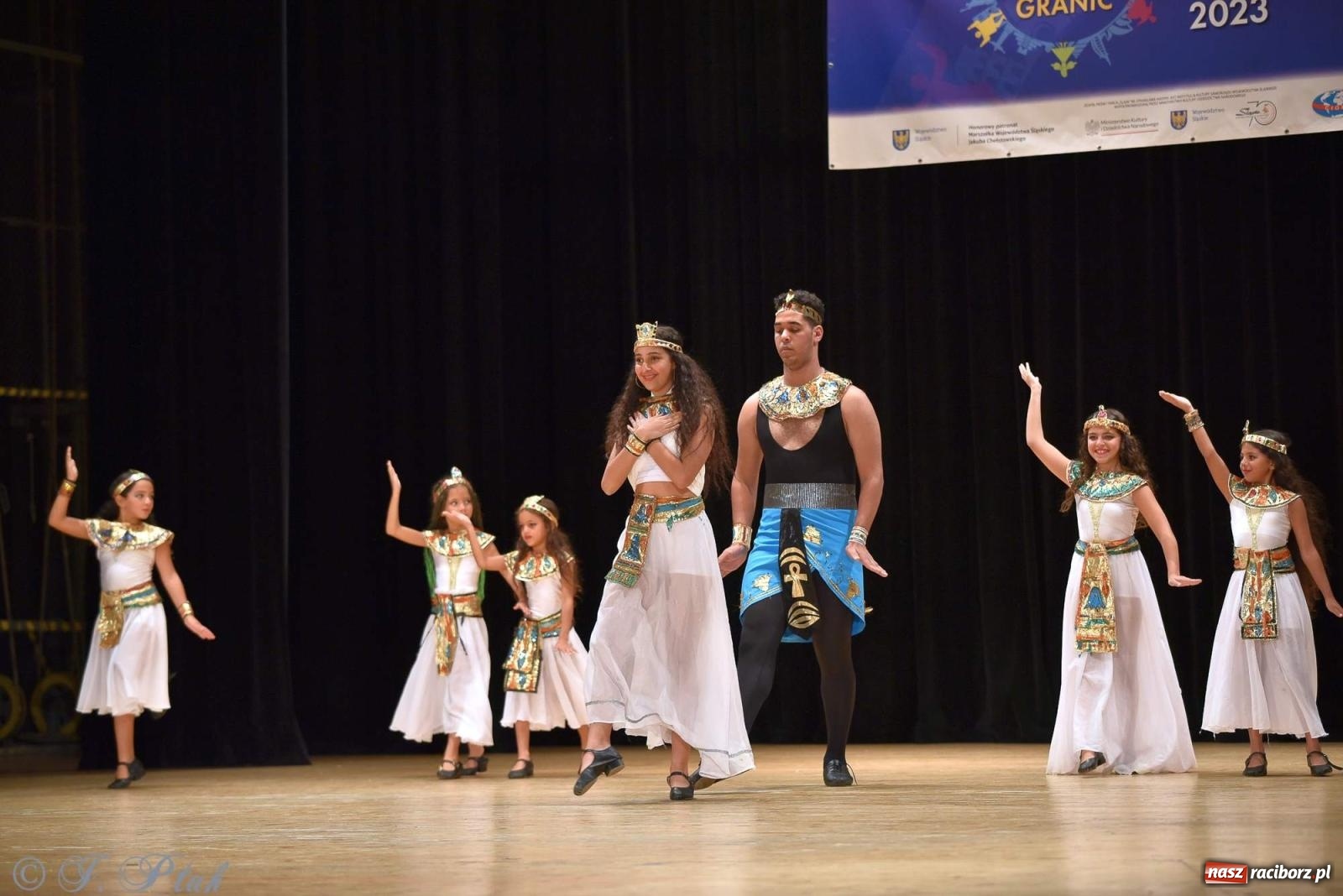 Zdjęcie w galerii na portalu naszraciborz.pl: Śląskie bez granic. Folklor z całego świata zagościł w Raciborzu [FOTO i WIDEO] wiadomości z regionu