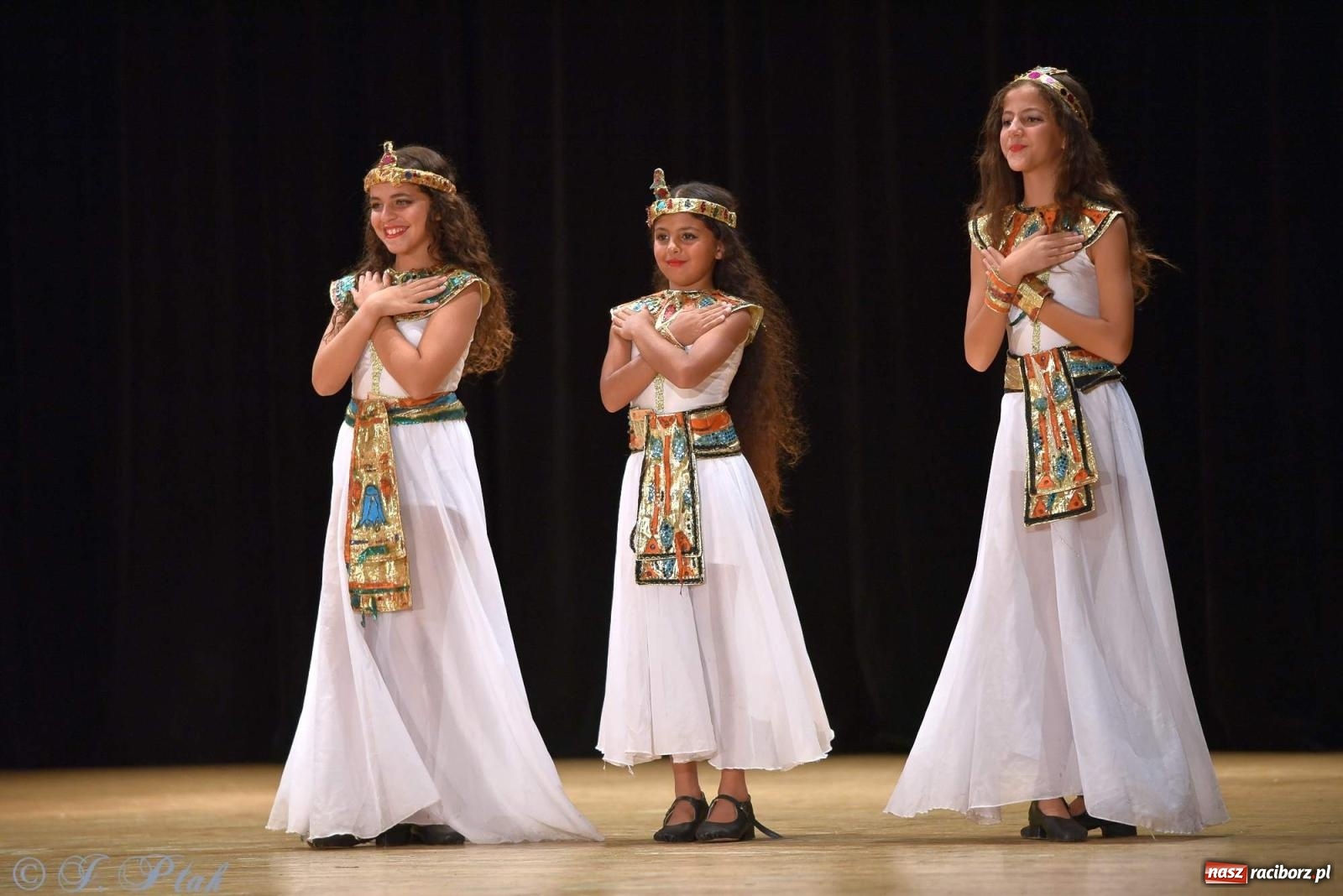 Zdjęcie w galerii na portalu naszraciborz.pl: Śląskie bez granic. Folklor z całego świata zagościł w Raciborzu [FOTO i WIDEO] wiadomości z regionu