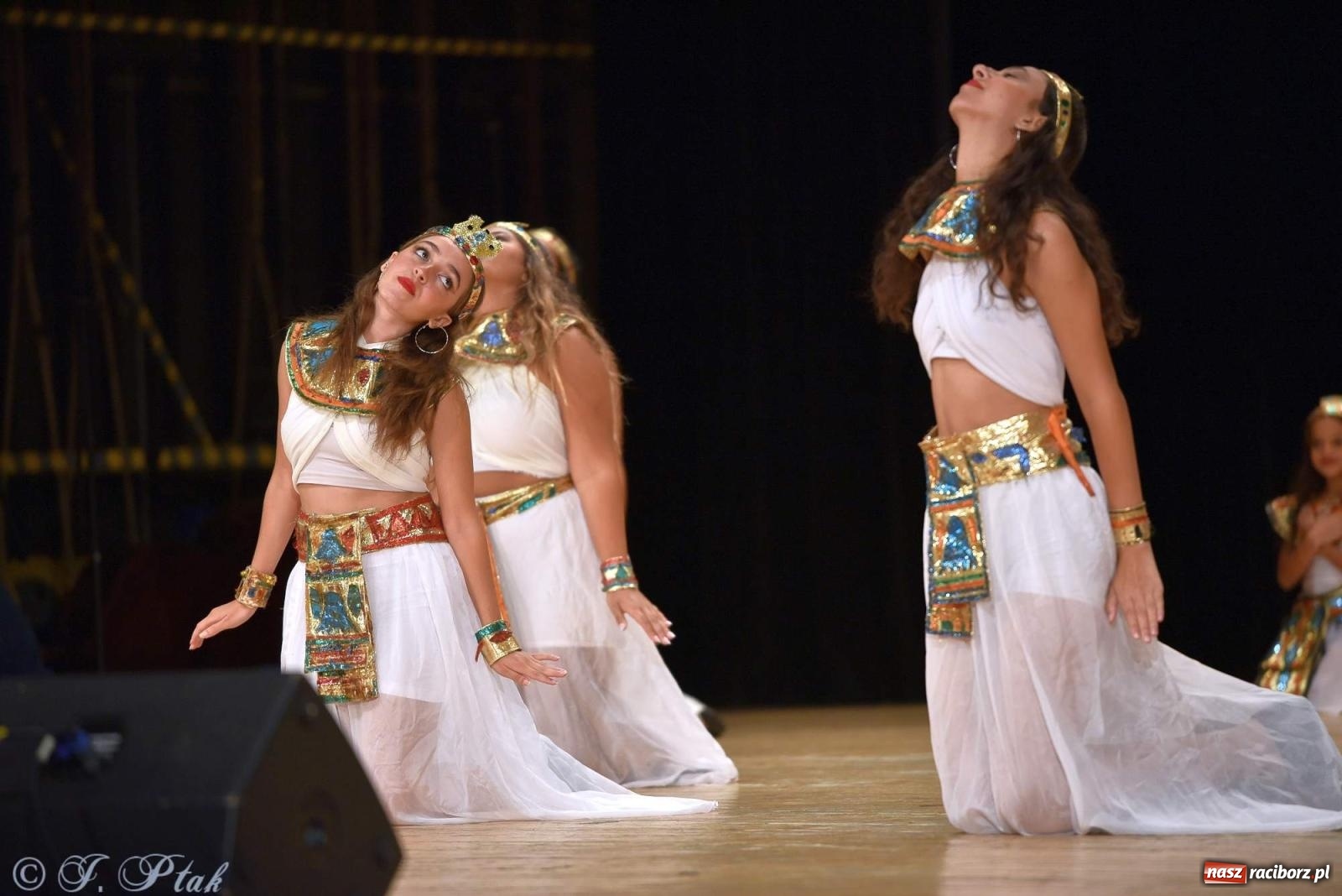 Zdjęcie w galerii na portalu naszraciborz.pl: Śląskie bez granic. Folklor z całego świata zagościł w Raciborzu [FOTO i WIDEO] wiadomości z regionu