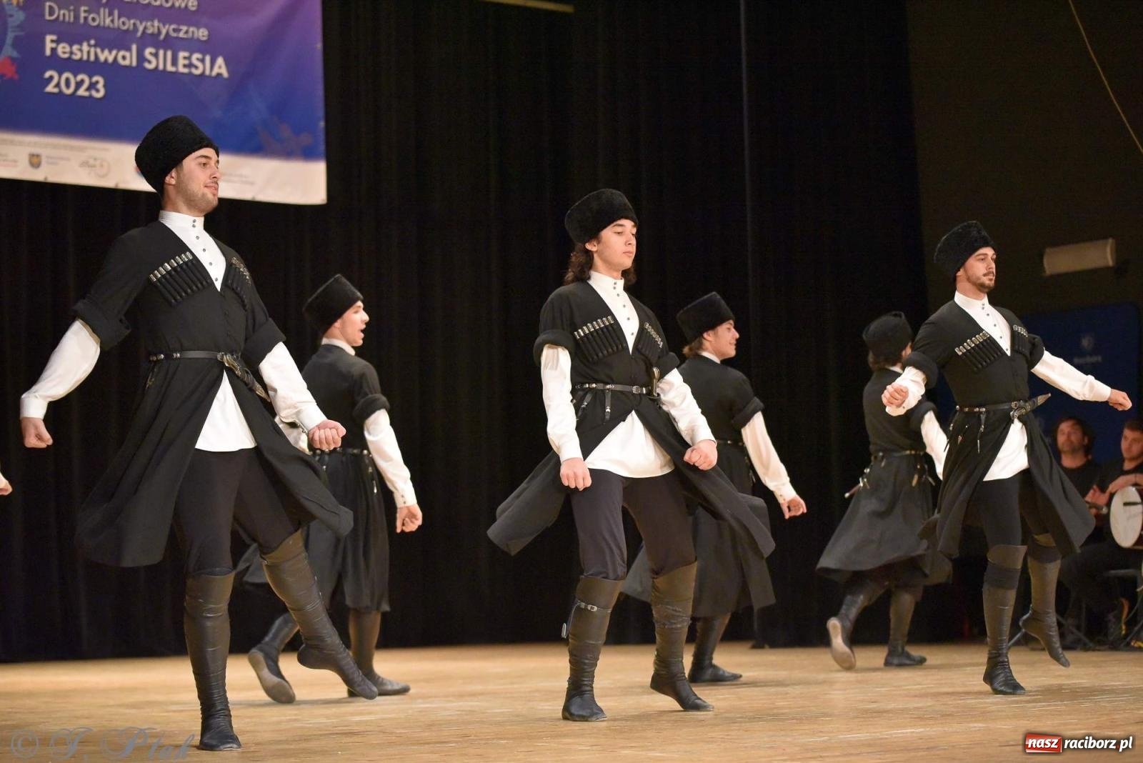 Zdjęcie w galerii na portalu naszraciborz.pl: Śląskie bez granic. Folklor z całego świata zagościł w Raciborzu [FOTO i WIDEO] wiadomości z regionu