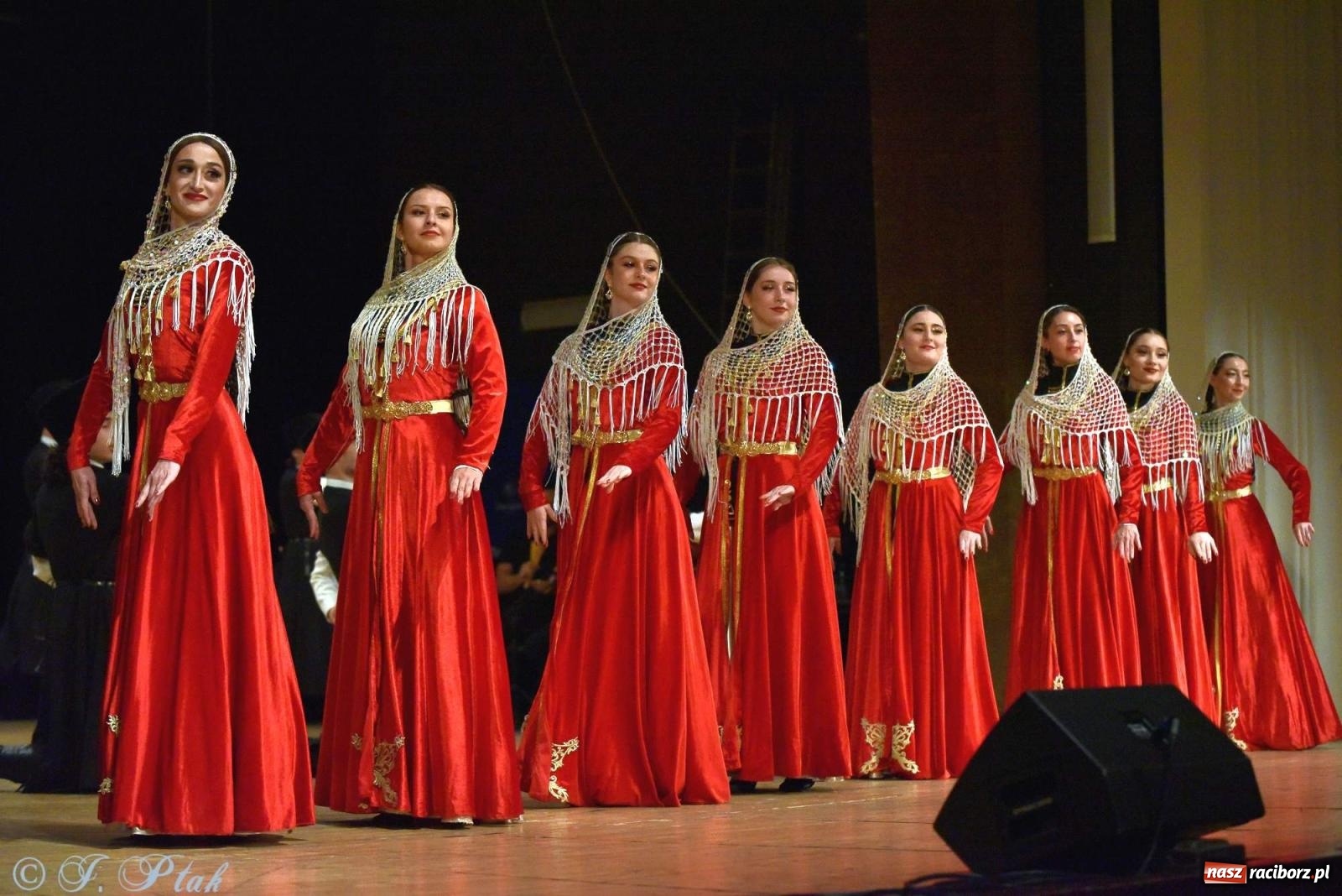 Zdjęcie w galerii na portalu naszraciborz.pl: Śląskie bez granic. Folklor z całego świata zagościł w Raciborzu [FOTO i WIDEO] wiadomości z regionu
