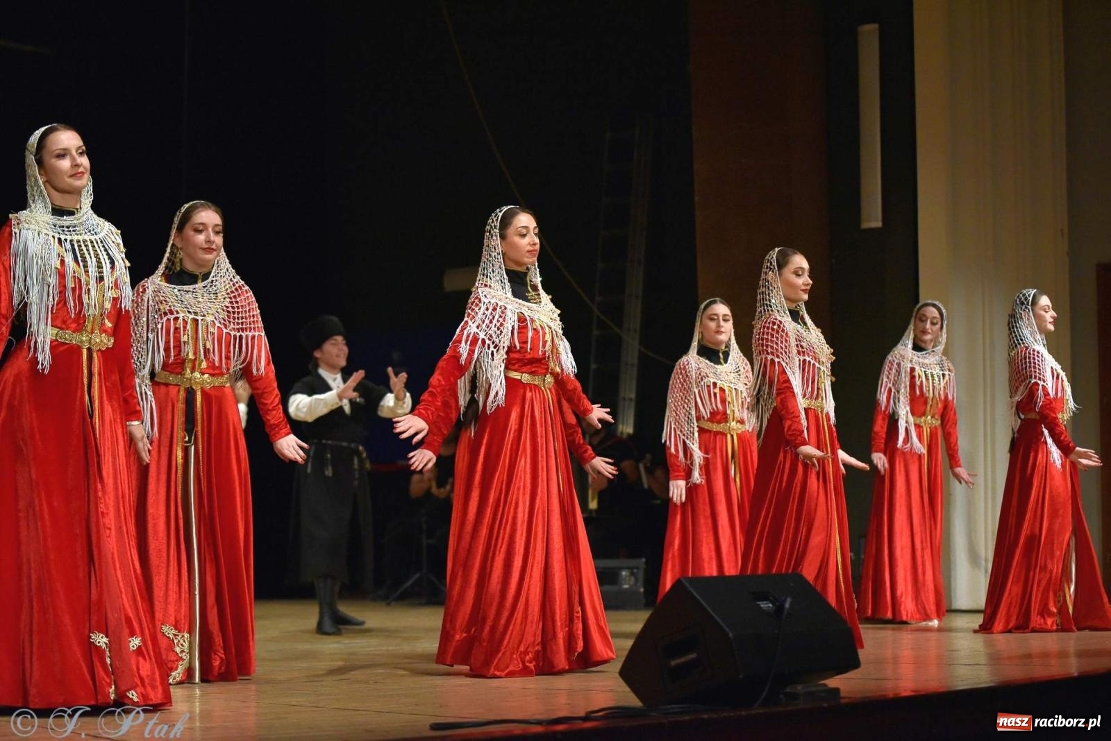 Zdjęcie w galerii na portalu naszraciborz.pl: Śląskie bez granic. Folklor z całego świata zagościł w Raciborzu [FOTO i WIDEO] wiadomości z regionu