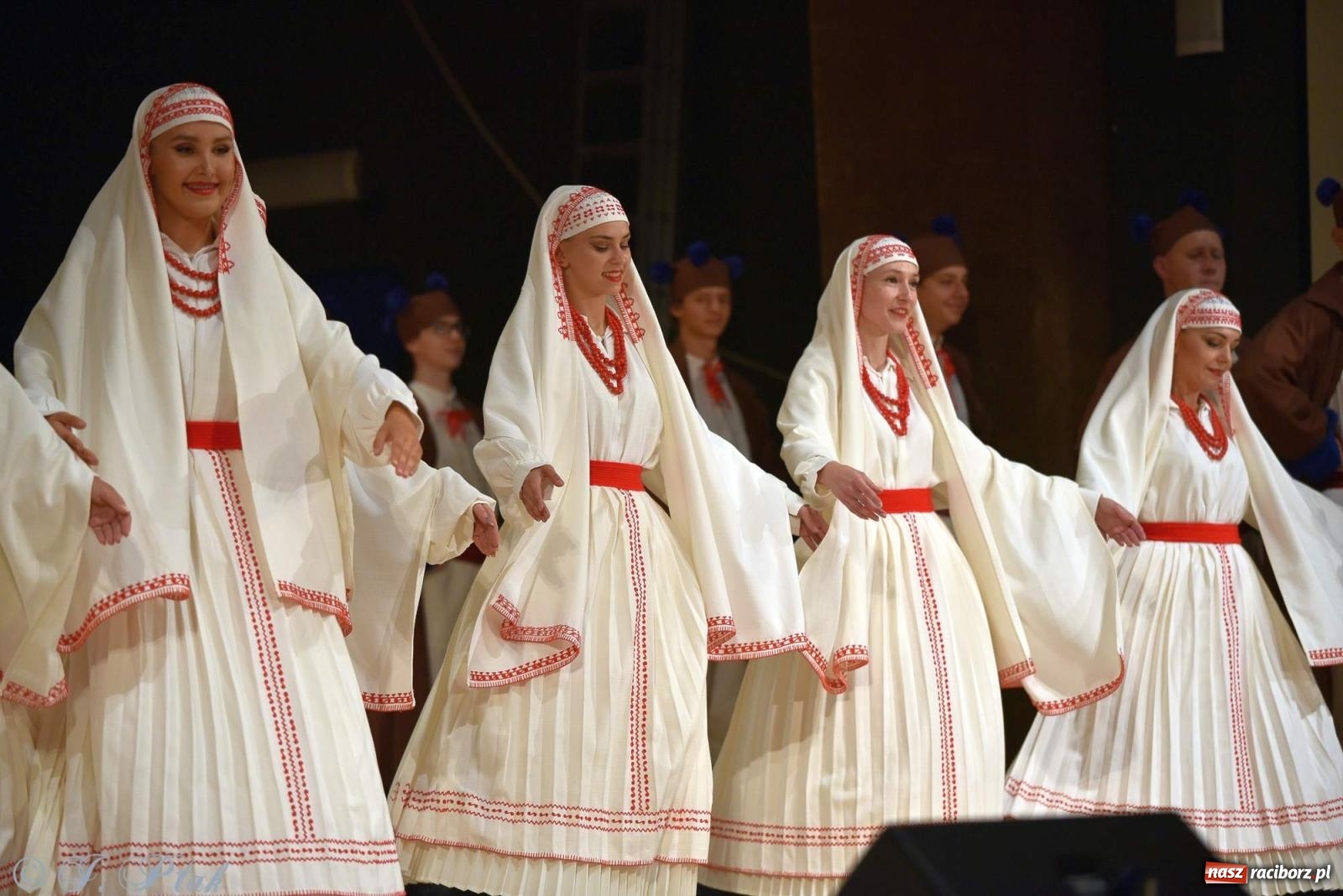 Zdjęcie w galerii na portalu naszraciborz.pl: Śląskie bez granic. Folklor z całego świata zagościł w Raciborzu [FOTO i WIDEO] wiadomości z regionu