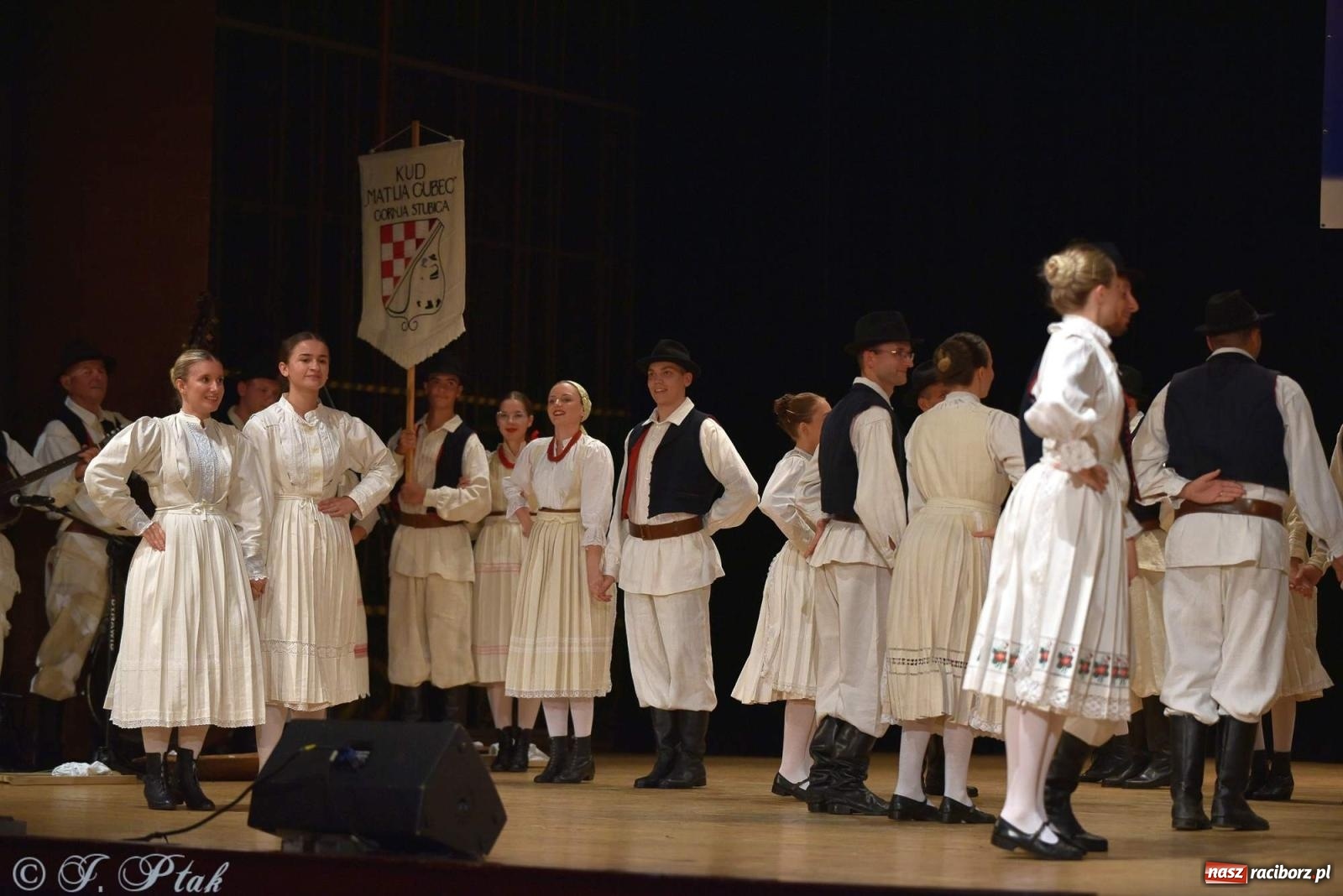 Zdjęcie w galerii na portalu naszraciborz.pl: Śląskie bez granic. Folklor z całego świata zagościł w Raciborzu [FOTO i WIDEO] wiadomości z regionu