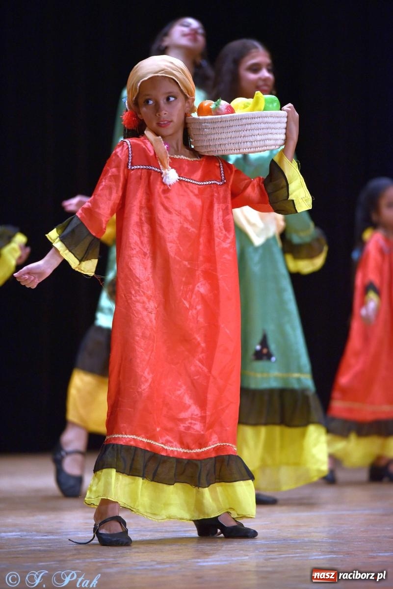 Zdjęcie w galerii na portalu naszraciborz.pl: Śląskie bez granic. Folklor z całego świata zagościł w Raciborzu [FOTO i WIDEO] wiadomości z regionu