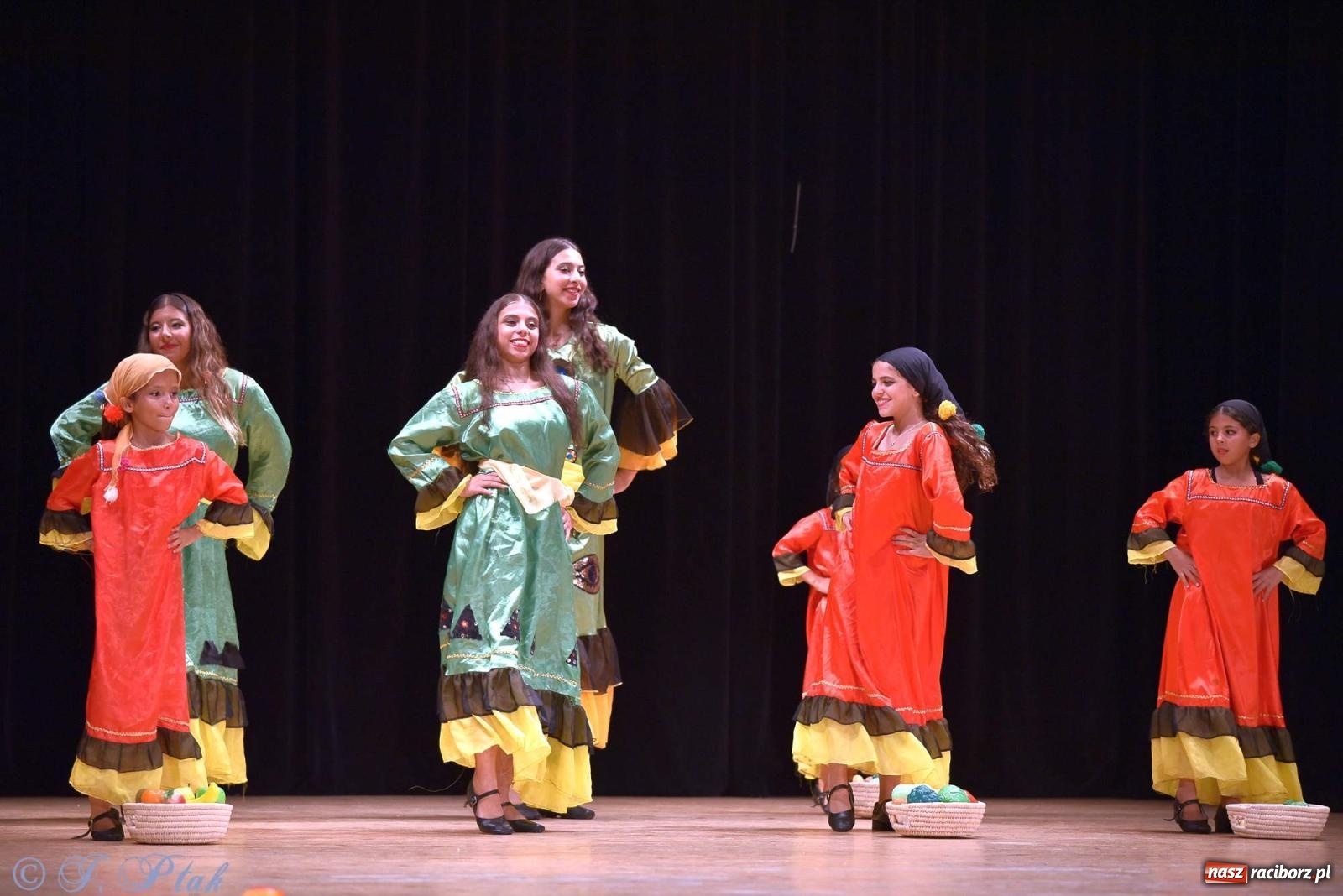 Zdjęcie w galerii na portalu naszraciborz.pl: Śląskie bez granic. Folklor z całego świata zagościł w Raciborzu [FOTO i WIDEO] wiadomości z regionu