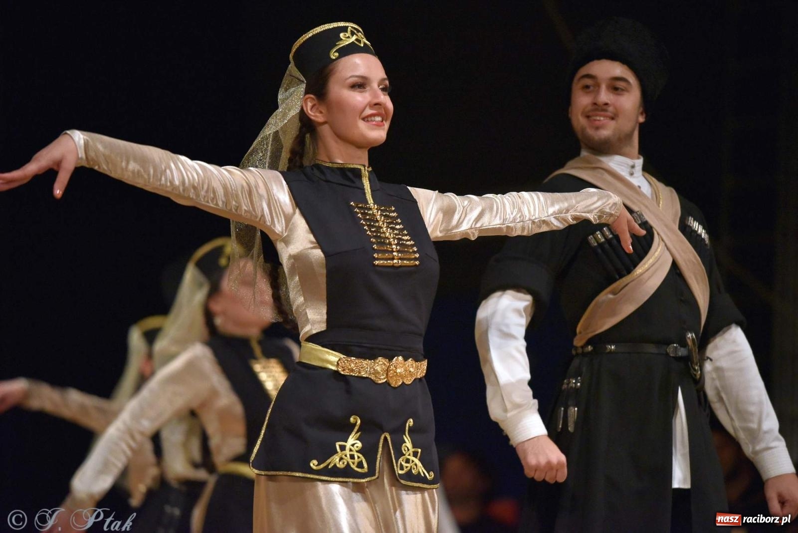 Zdjęcie w galerii na portalu naszraciborz.pl: Śląskie bez granic. Folklor z całego świata zagościł w Raciborzu [FOTO i WIDEO] wiadomości z regionu