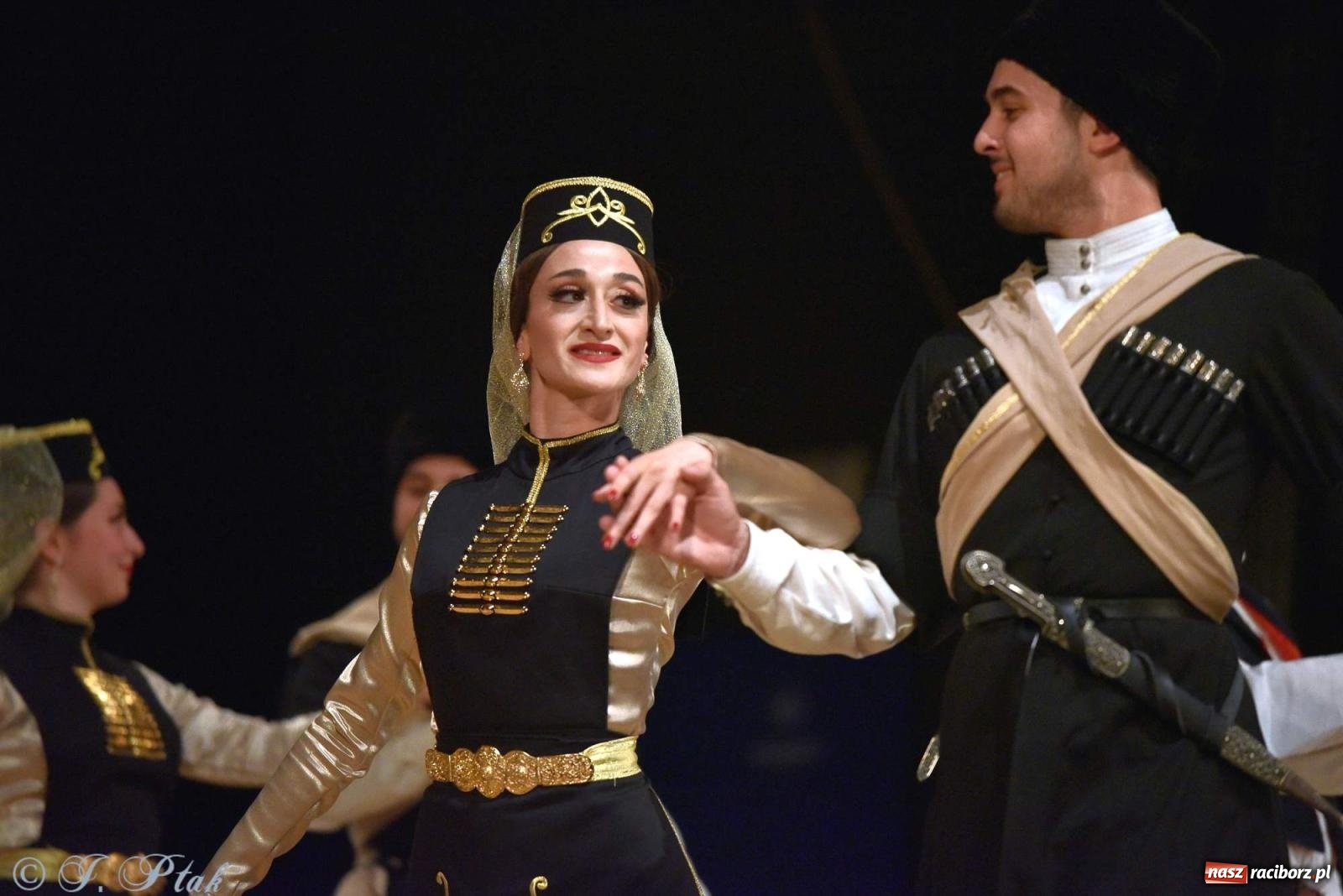 Zdjęcie w galerii na portalu naszraciborz.pl: Śląskie bez granic. Folklor z całego świata zagościł w Raciborzu [FOTO i WIDEO] wiadomości z regionu