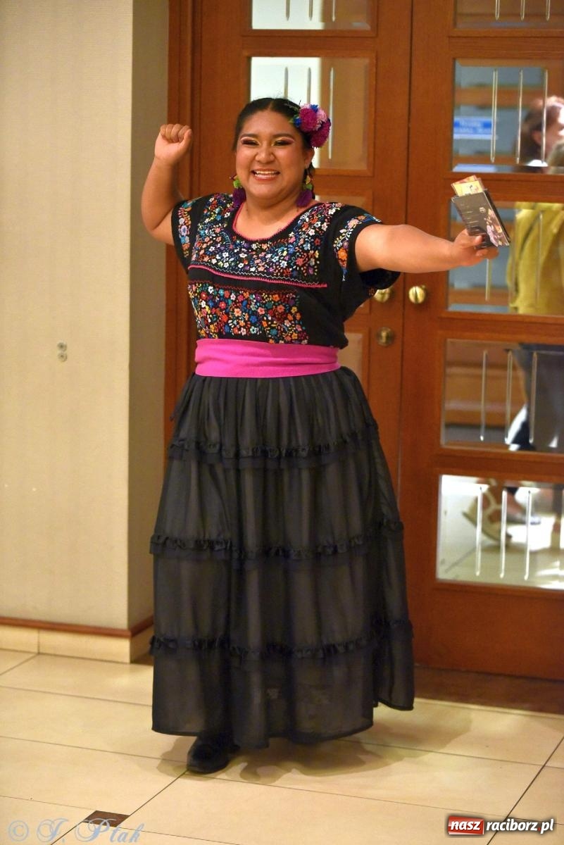 Zdjęcie w galerii na portalu naszraciborz.pl: Śląskie bez granic. Folklor z całego świata zagościł w Raciborzu [FOTO i WIDEO] wiadomości z regionu