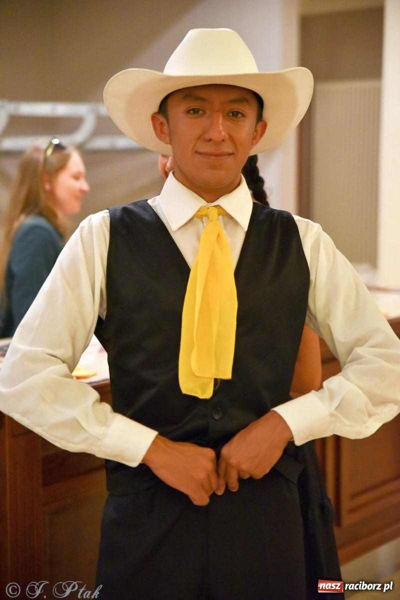 Zdjęcie w galerii na portalu naszraciborz.pl: Śląskie bez granic. Folklor z całego świata zagościł w Raciborzu [FOTO i WIDEO] wiadomości z regionu