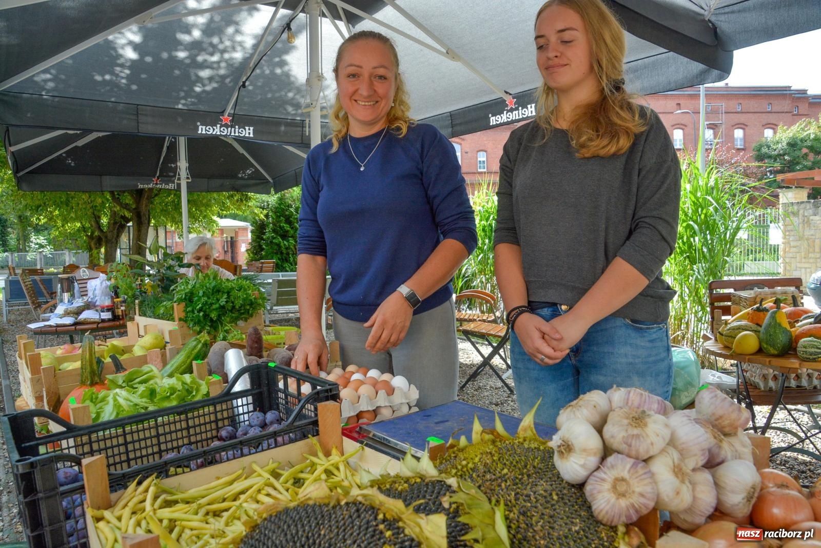 Zdjęcie w galerii na portalu naszraciborz.pl: Raciborski Bio Bazar odżył po wakacjach wiadomości z regionu