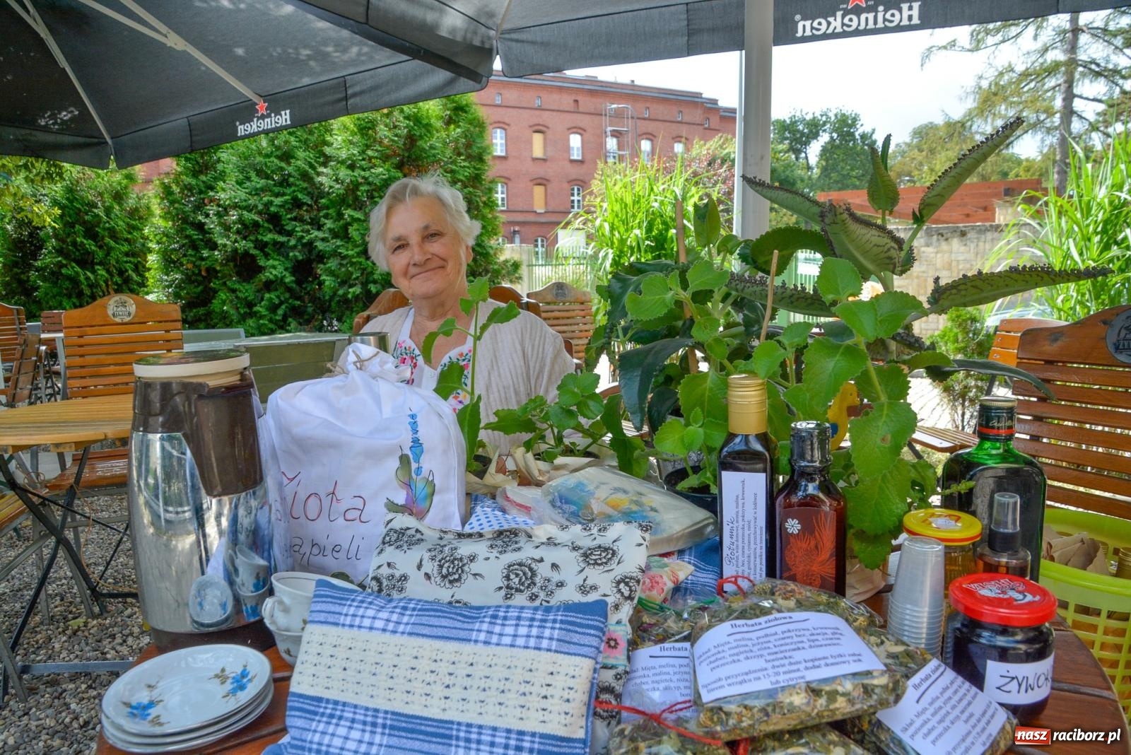 Zdjęcie w galerii na portalu naszraciborz.pl: Raciborski Bio Bazar odżył po wakacjach wiadomości z regionu