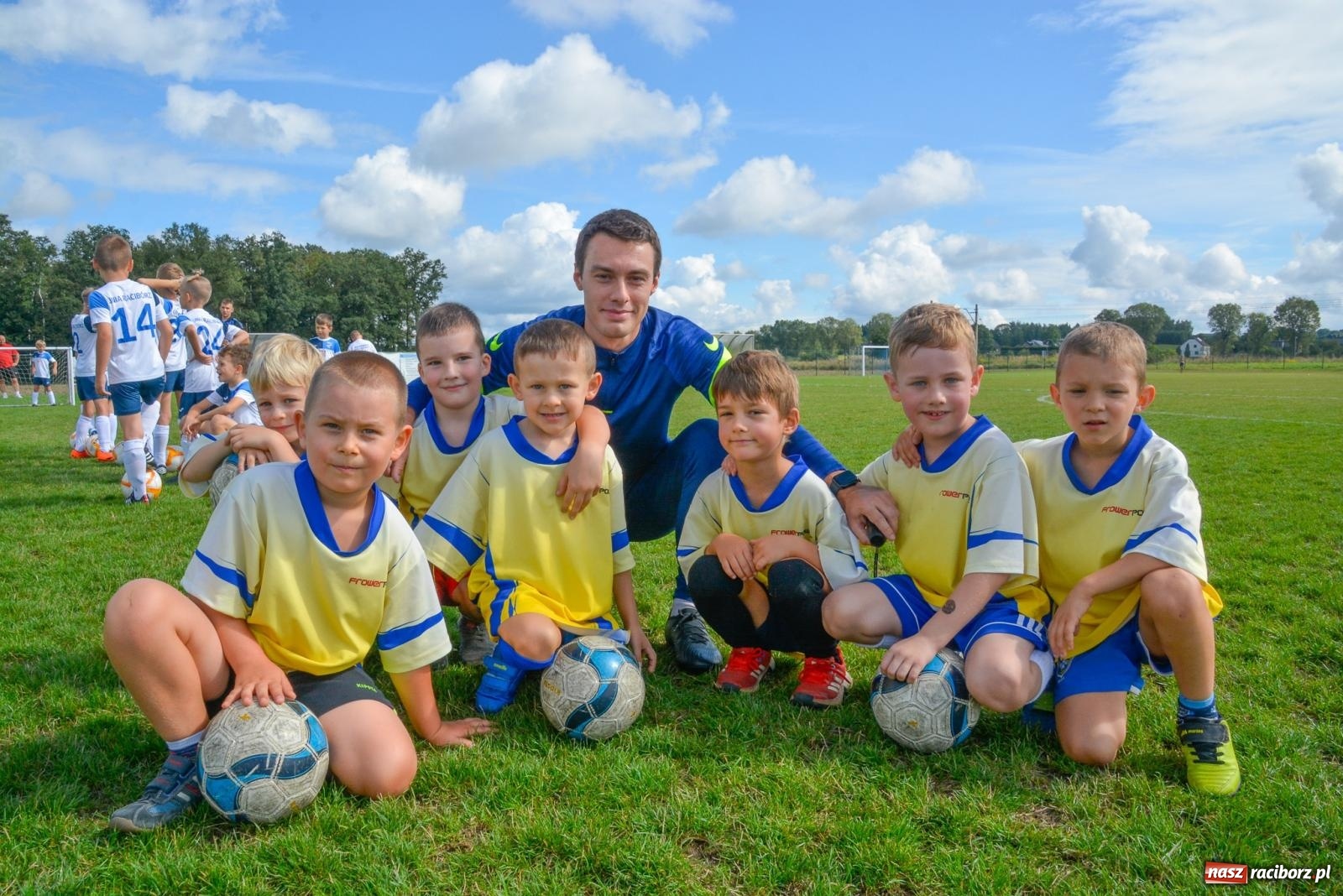 Zdjęcie w galerii na portalu naszraciborz.pl: Sportowa natura. Piłkarski turniej i piknik rodzinny w Markowicach [FOTO i WIDEO] wiadomości z regionu
