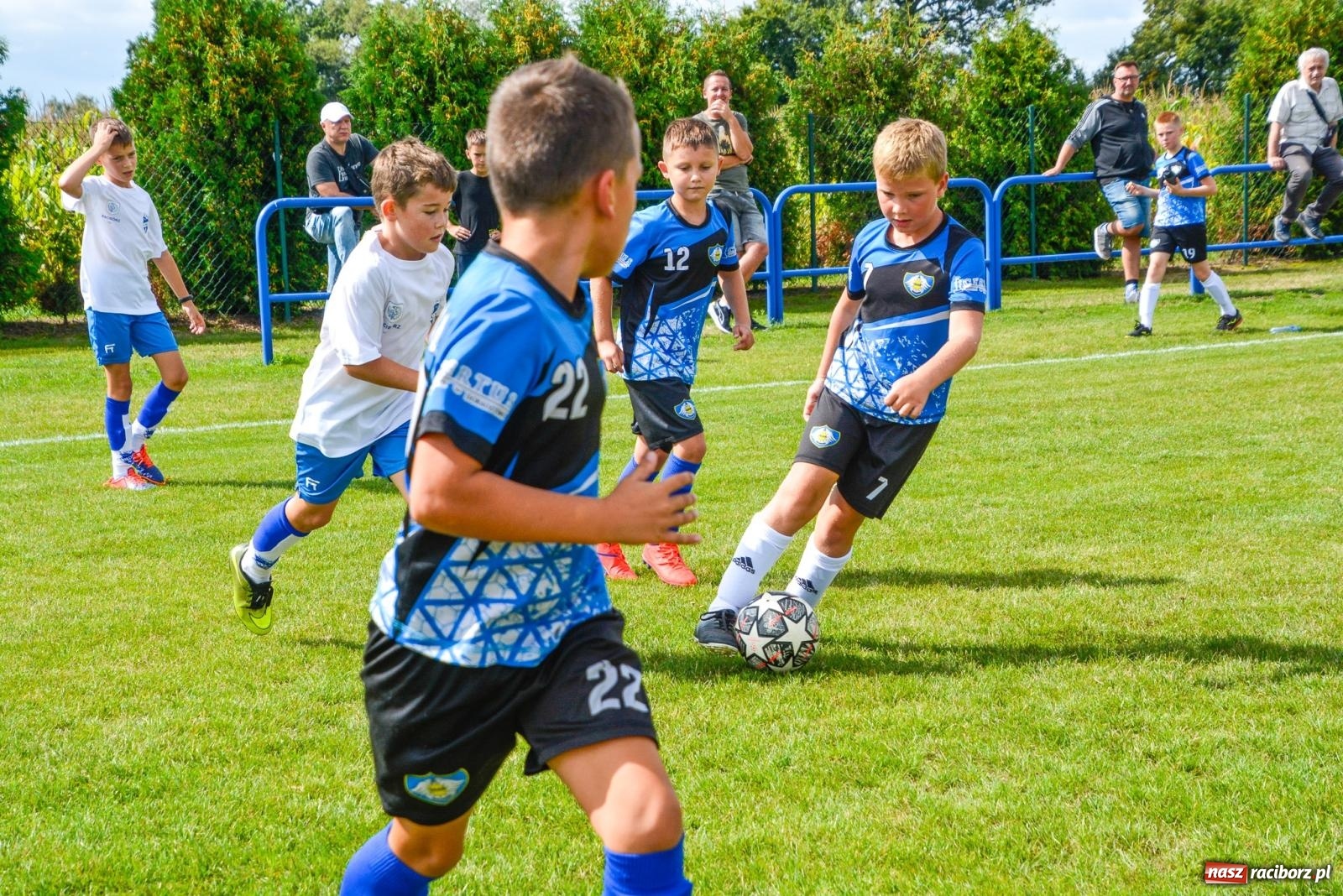 Zdjęcie w galerii na portalu naszraciborz.pl: Sportowa natura. Piłkarski turniej i piknik rodzinny w Markowicach [FOTO i WIDEO] wiadomości z regionu