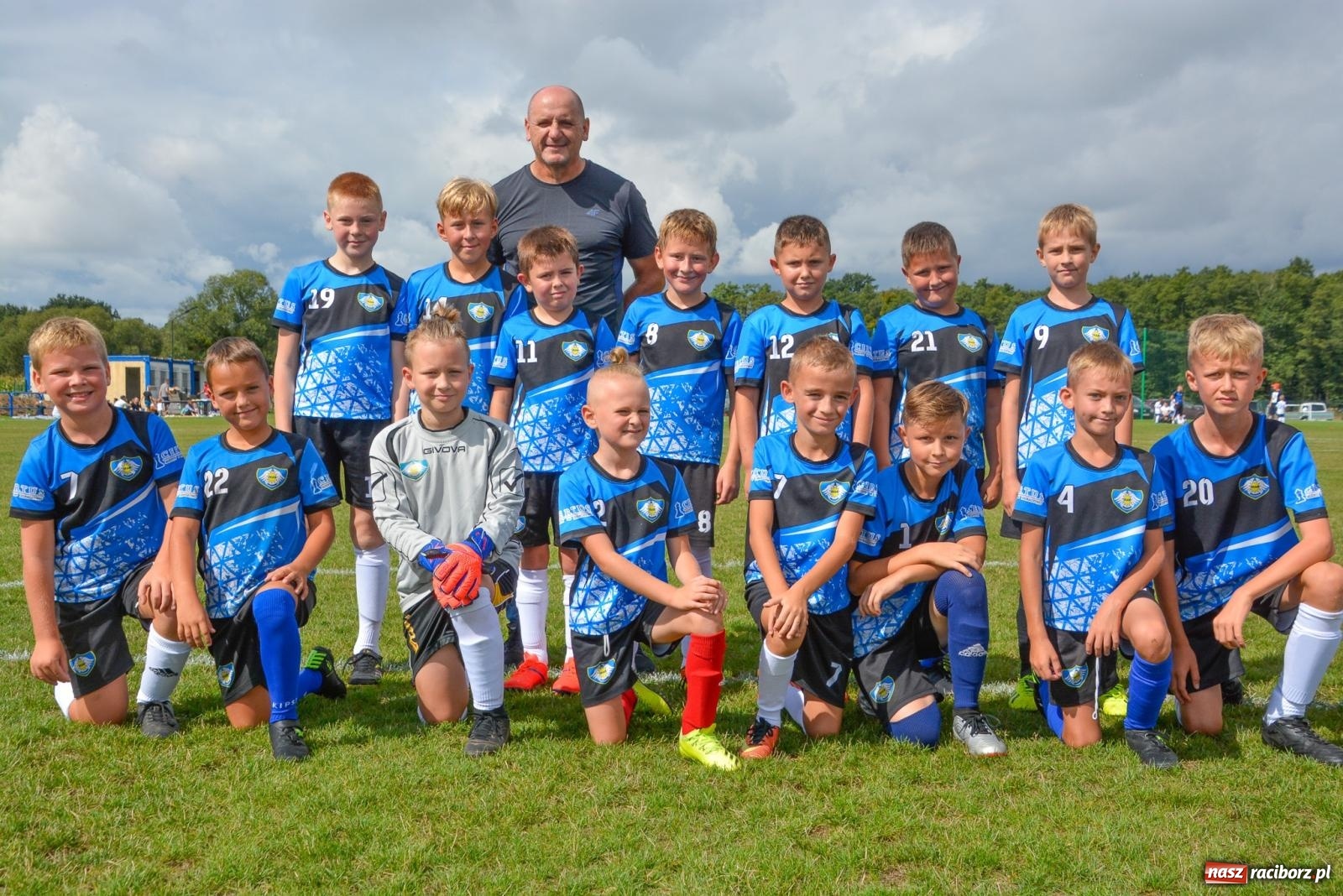 Zdjęcie w galerii na portalu naszraciborz.pl: Sportowa natura. Piłkarski turniej i piknik rodzinny w Markowicach [FOTO i WIDEO] wiadomości z regionu