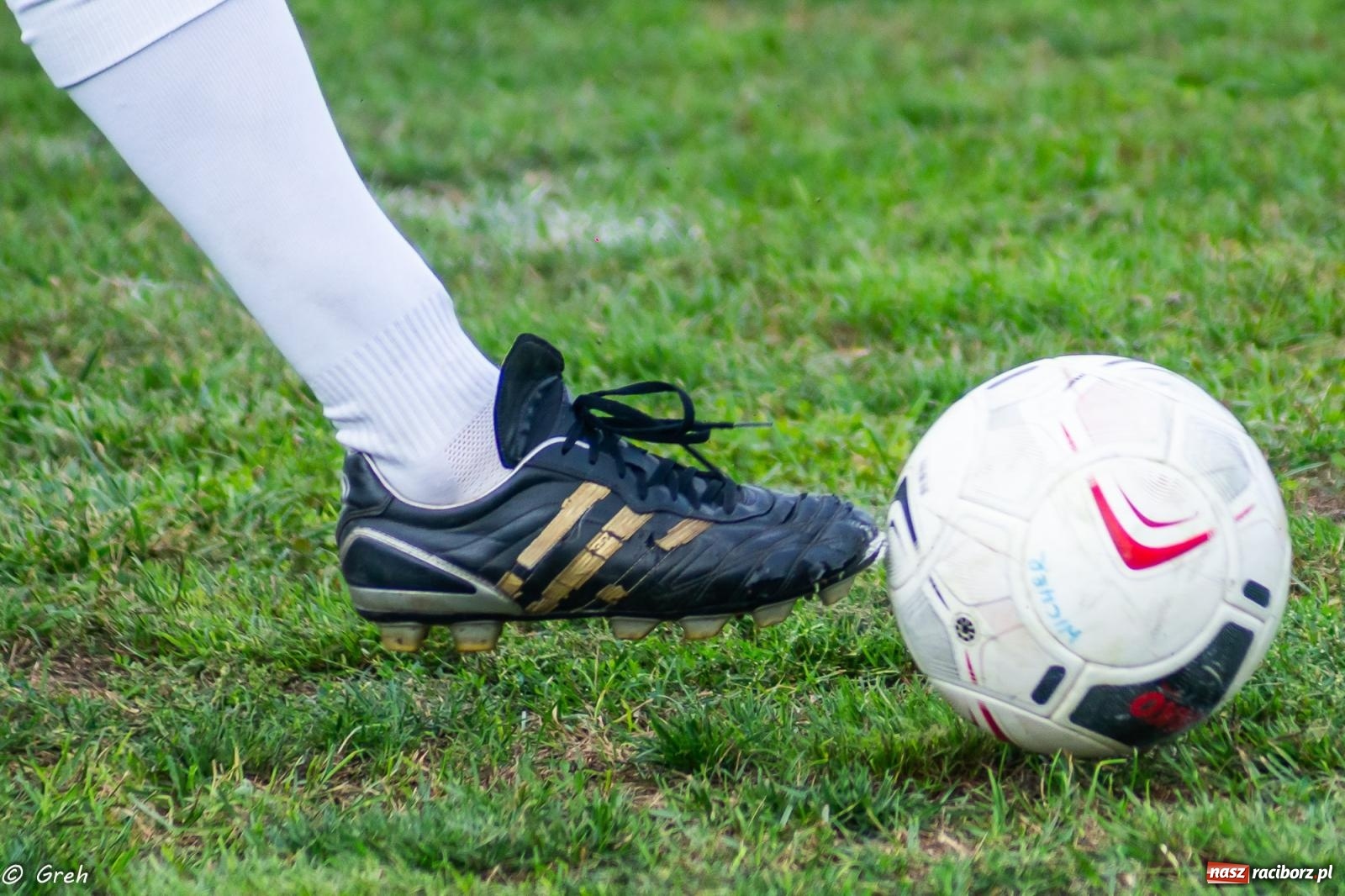 Zdjęcie w galerii na portalu naszraciborz.pl: Cieniawa-Tatara show przy Sudeckiej. Wicher na kolanach [FOTO] wiadomości z regionu