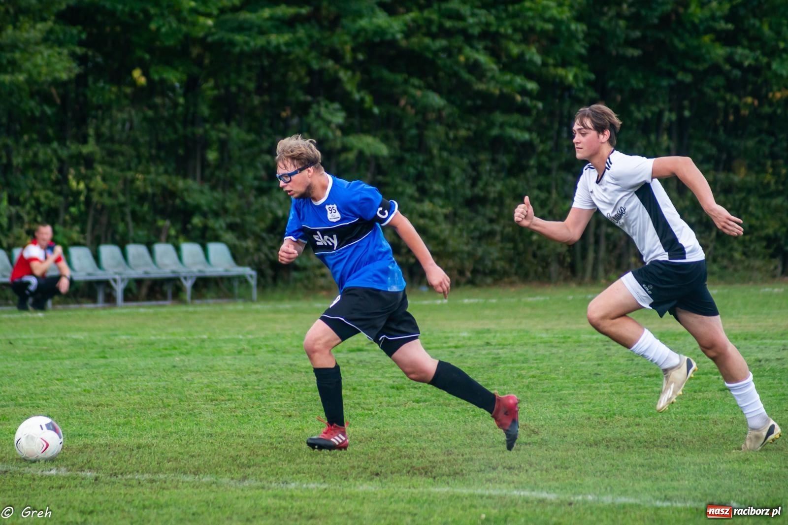 Zdjęcie w galerii na portalu naszraciborz.pl: Cieniawa-Tatara show przy Sudeckiej. Wicher na kolanach [FOTO] wiadomości z regionu