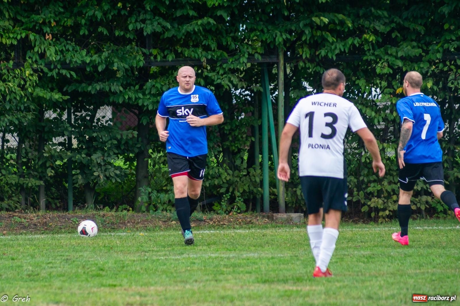 Zdjęcie w galerii na portalu naszraciborz.pl: Cieniawa-Tatara show przy Sudeckiej. Wicher na kolanach [FOTO] wiadomości z regionu