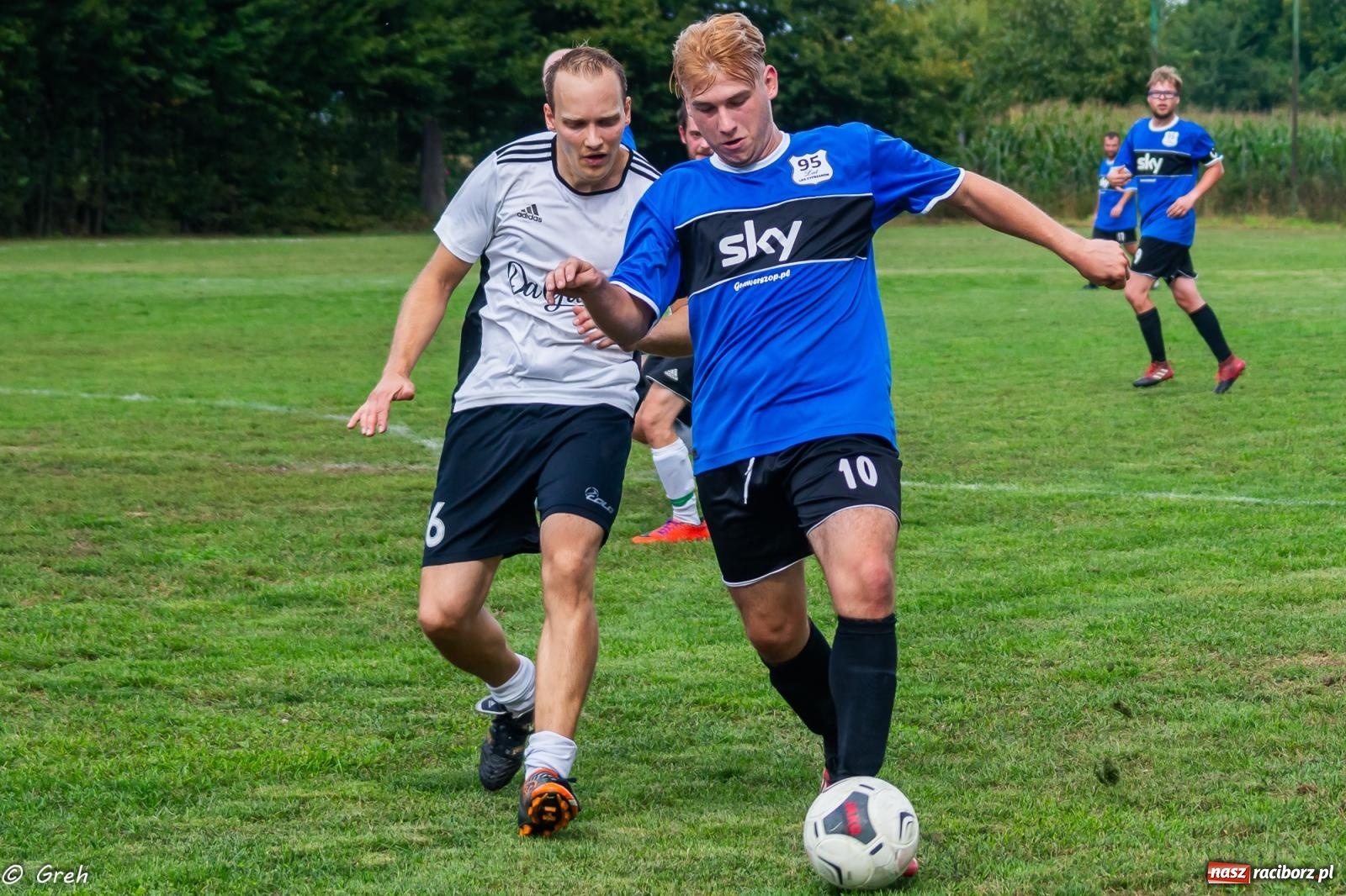 Zdjęcie w galerii na portalu naszraciborz.pl: Cieniawa-Tatara show przy Sudeckiej. Wicher na kolanach [FOTO] wiadomości z regionu