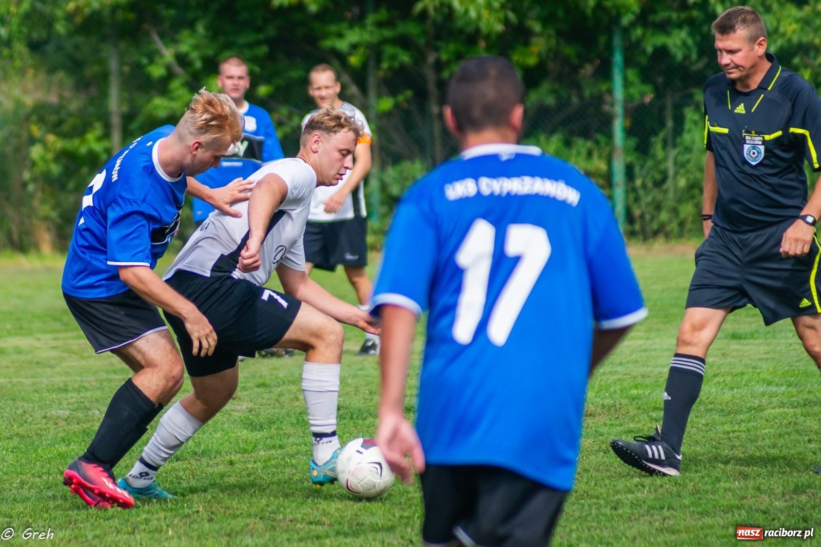 Zdjęcie w galerii na portalu naszraciborz.pl: Cieniawa-Tatara show przy Sudeckiej. Wicher na kolanach [FOTO] wiadomości z regionu