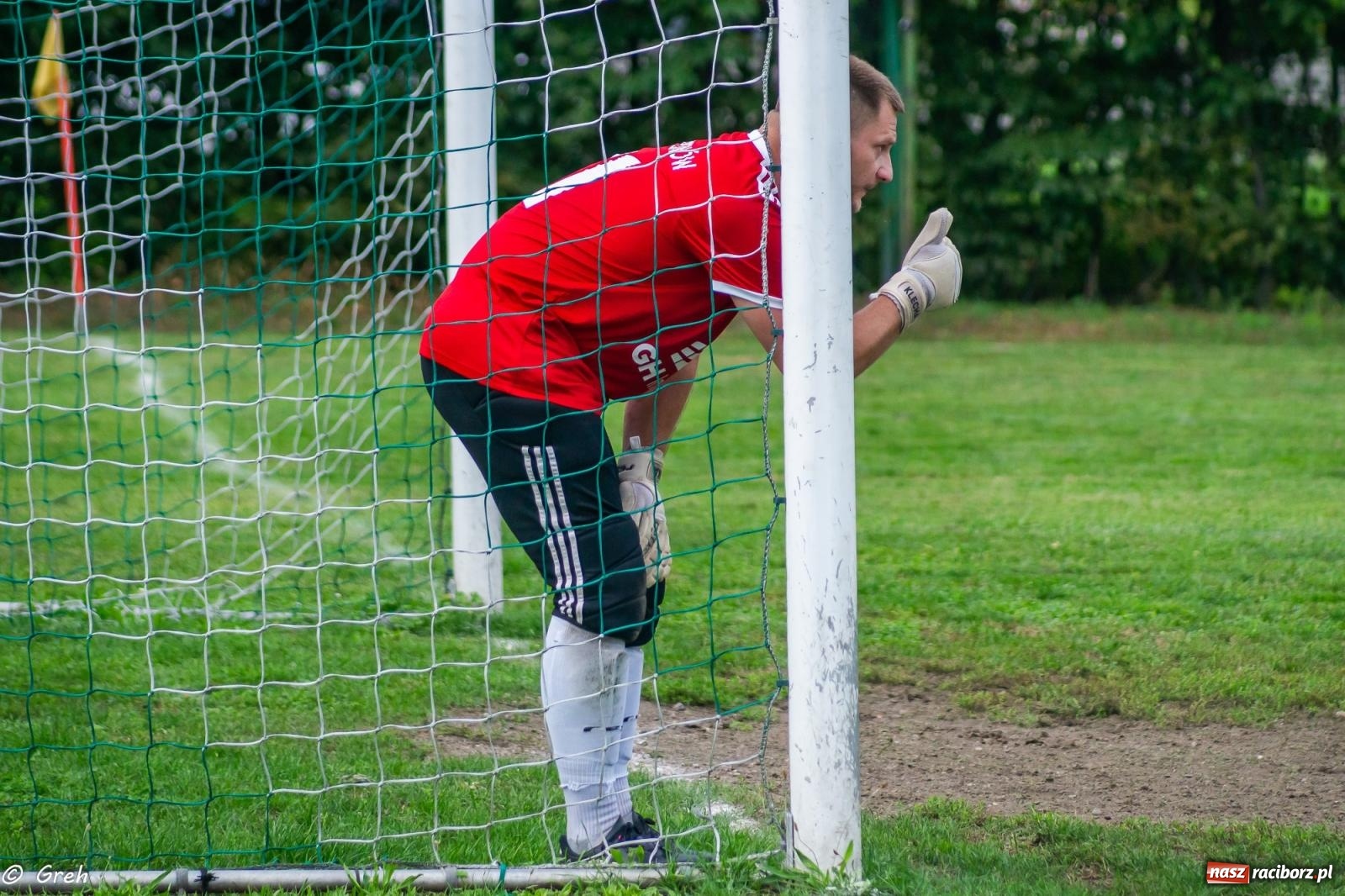 Zdjęcie w galerii na portalu naszraciborz.pl: Cieniawa-Tatara show przy Sudeckiej. Wicher na kolanach [FOTO] wiadomości z regionu